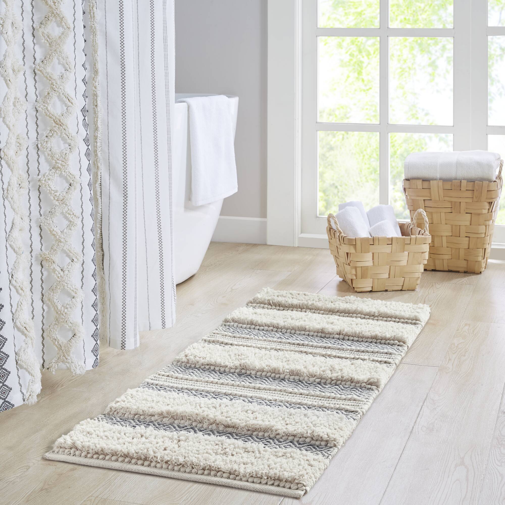 Asher - 20" x 32" Bath Rug - Gray