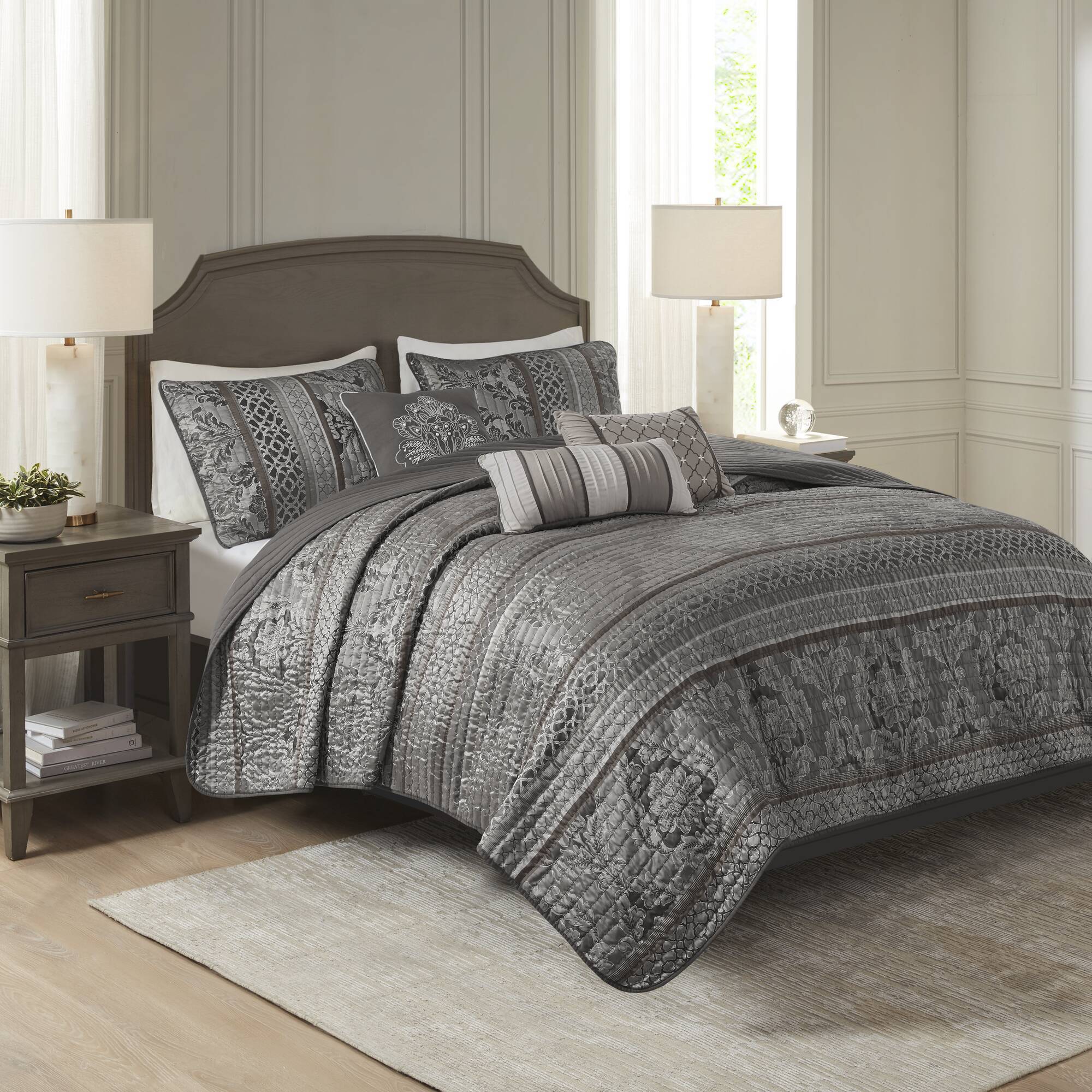 Bellagio - 6 Piece Full/Queen Quilt Set With Throw Pillows - Gray