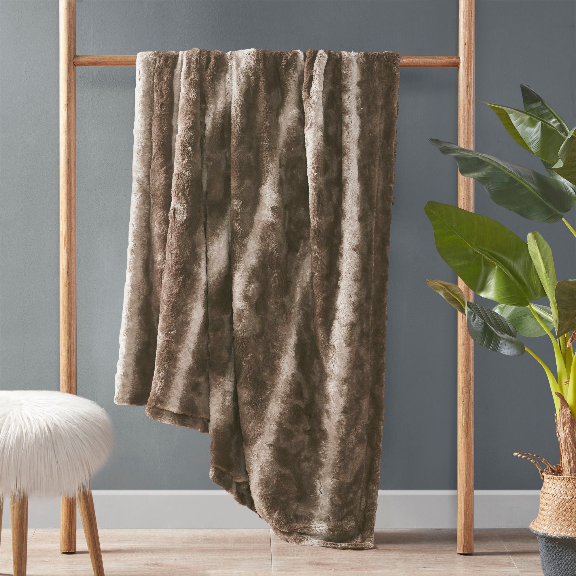 Zuri - 66" x 90" Blanket - Brown