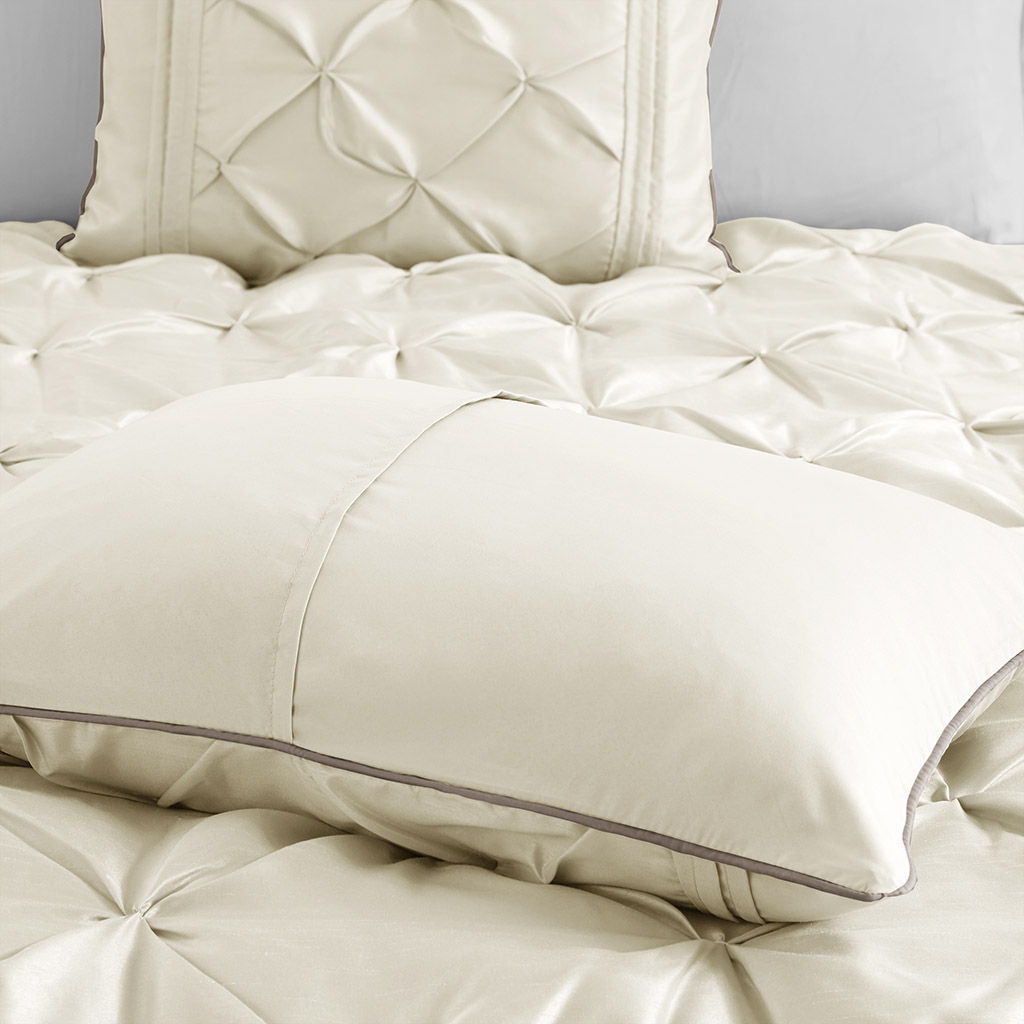 Laurel - 7 Piece Tufted Comforter Set - Ivory