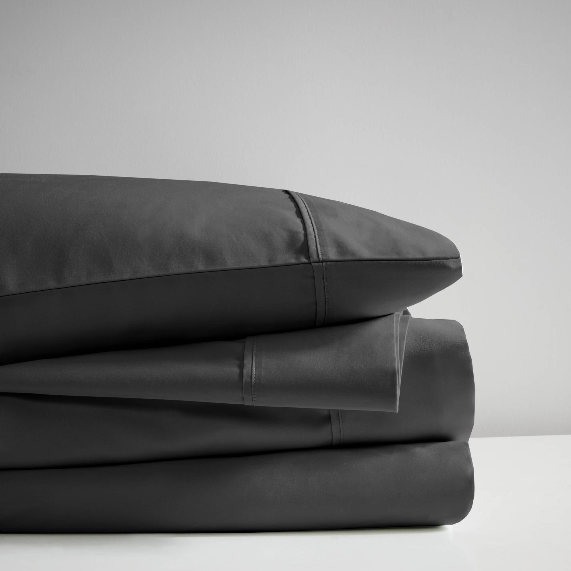 600 Thread Count - California King Cooling Blend 4 Piece Sheet Set - Black