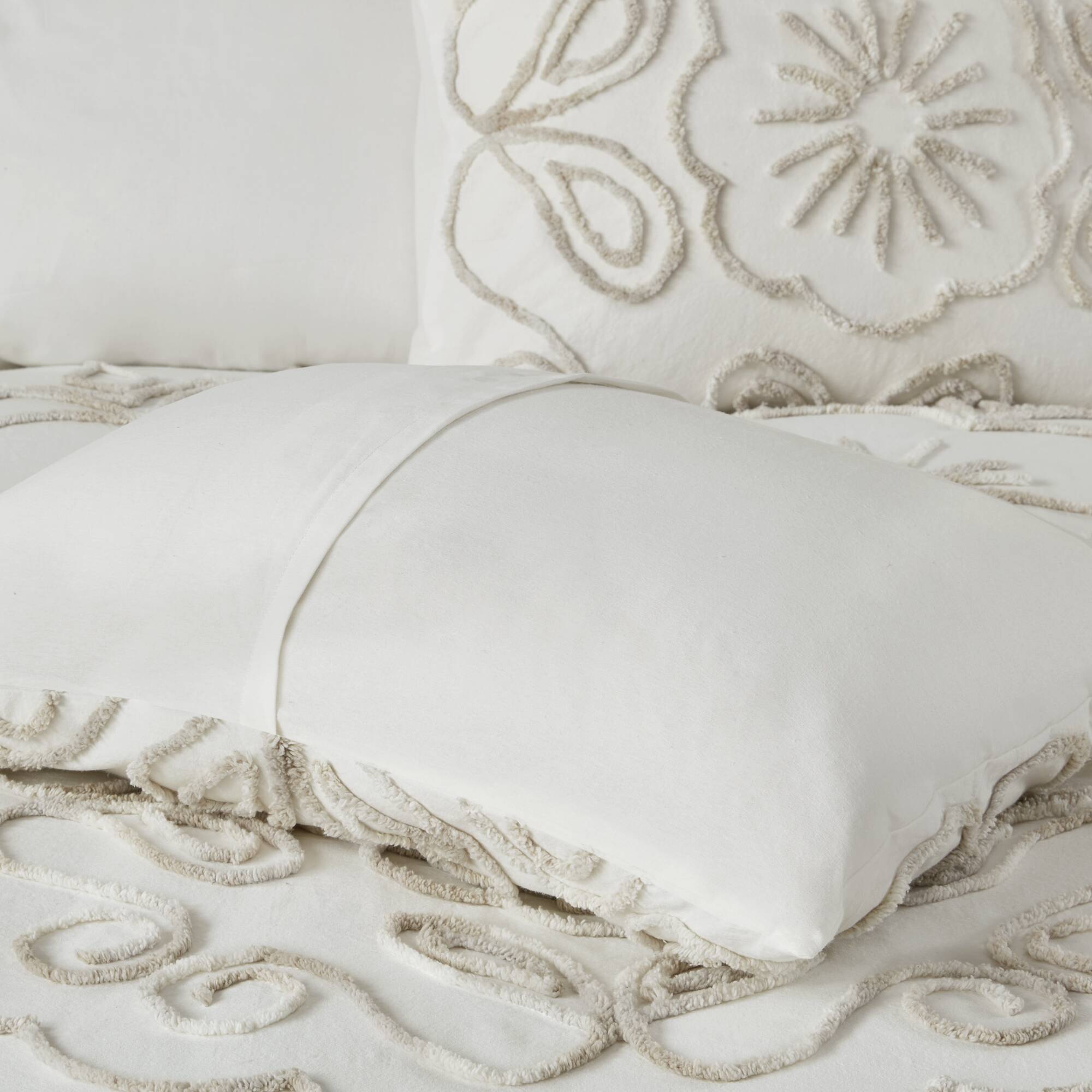 Violette - King 3 Piece Tufted Duvet Cover Set - Ivory / Taupe