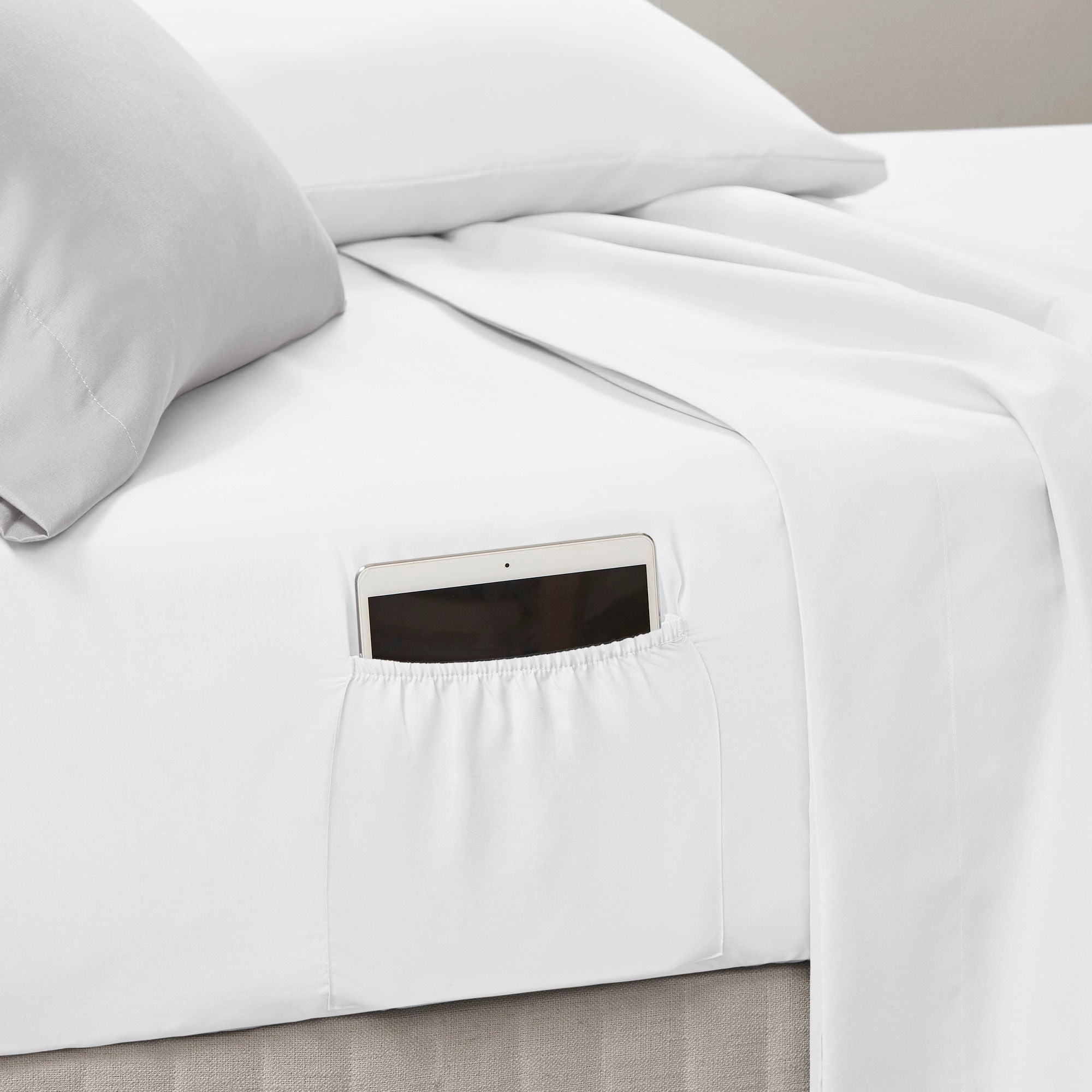 Alexis - King Comforter Set With Bed Sheets - Yellow