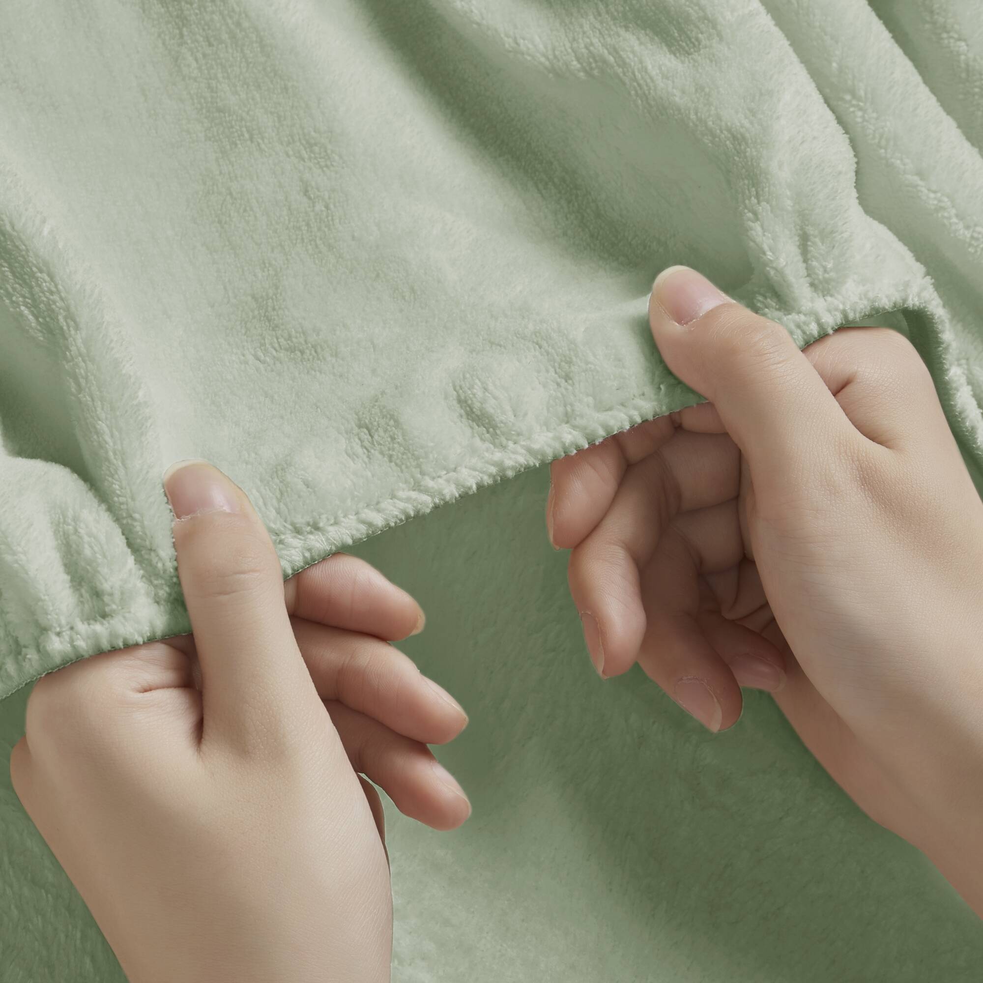Soloft Plush - Queen Sheet Set - Green