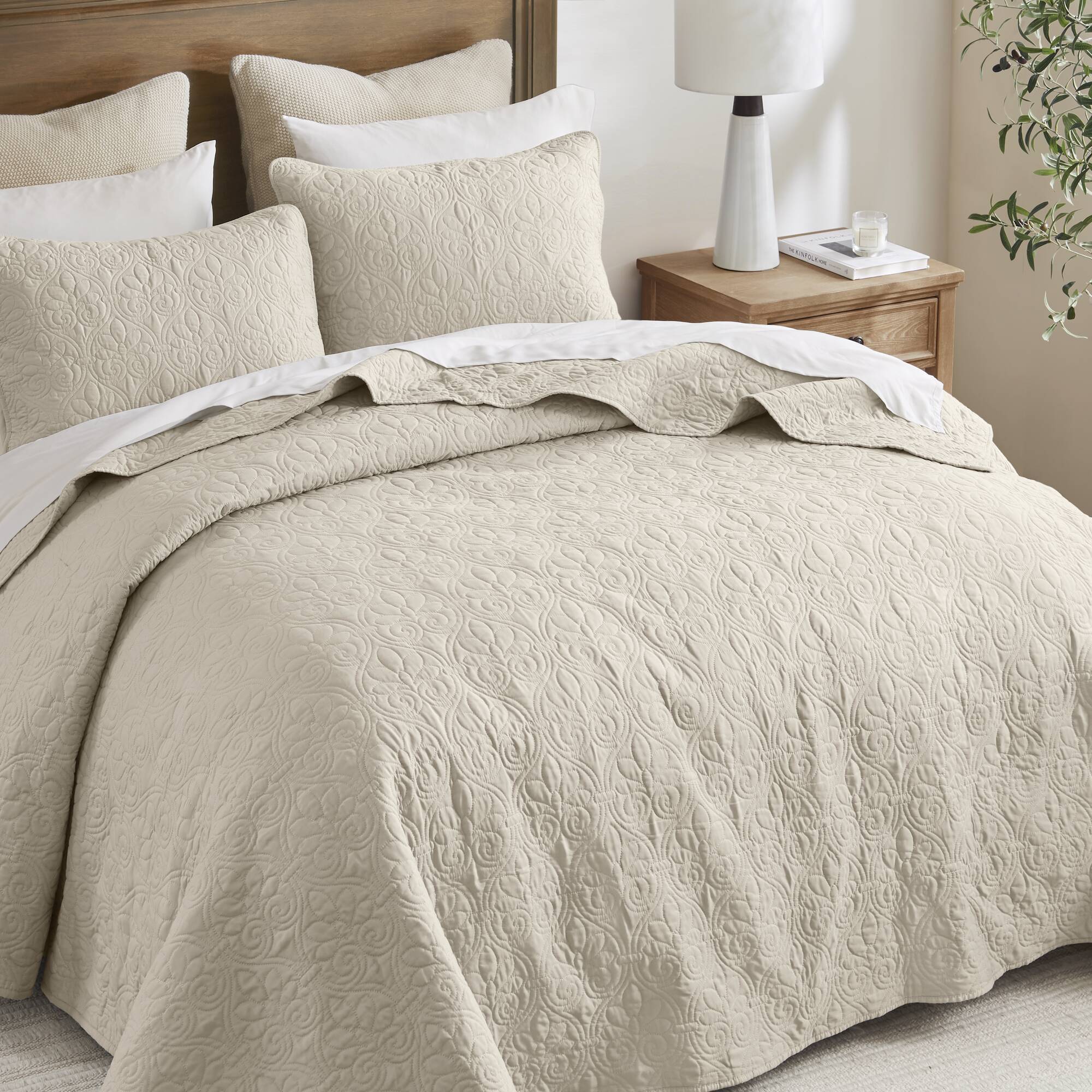 Quebec - King Reversible Bedspread Set - Cream