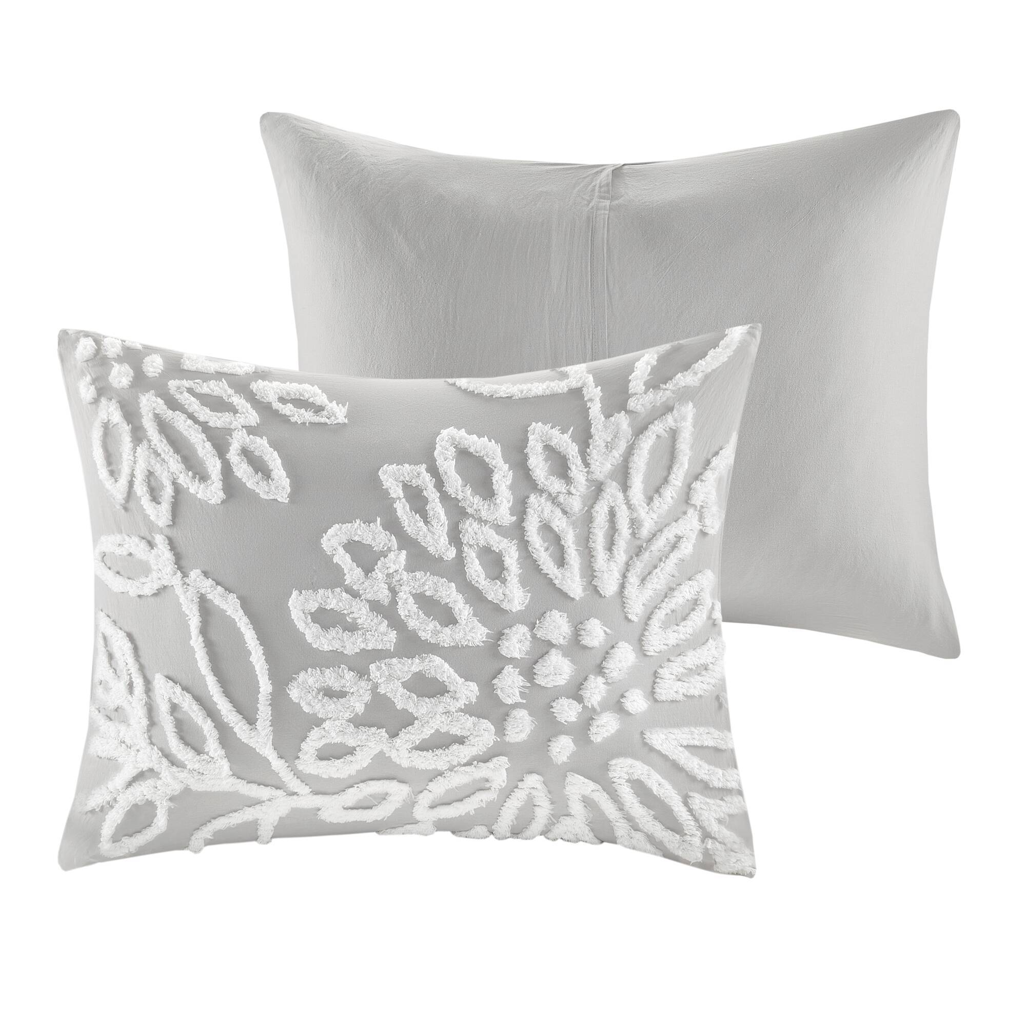 Veronica - King 3 Piece Tufted Floral Comforter Set - Gray / White