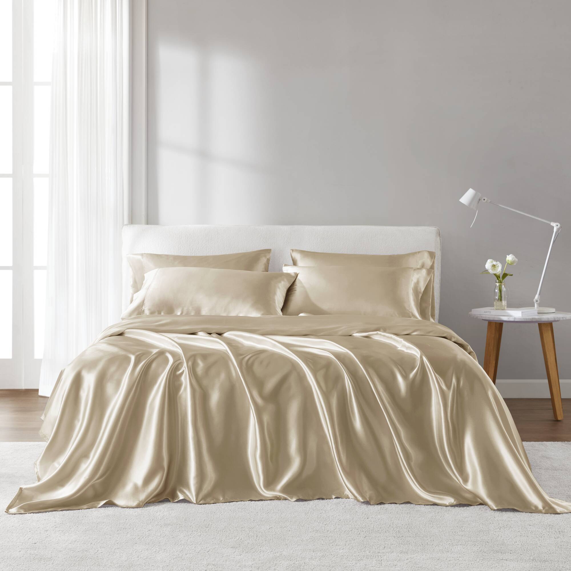Satin - 6 Piece Queen Luxury Sheet Set - Champagne