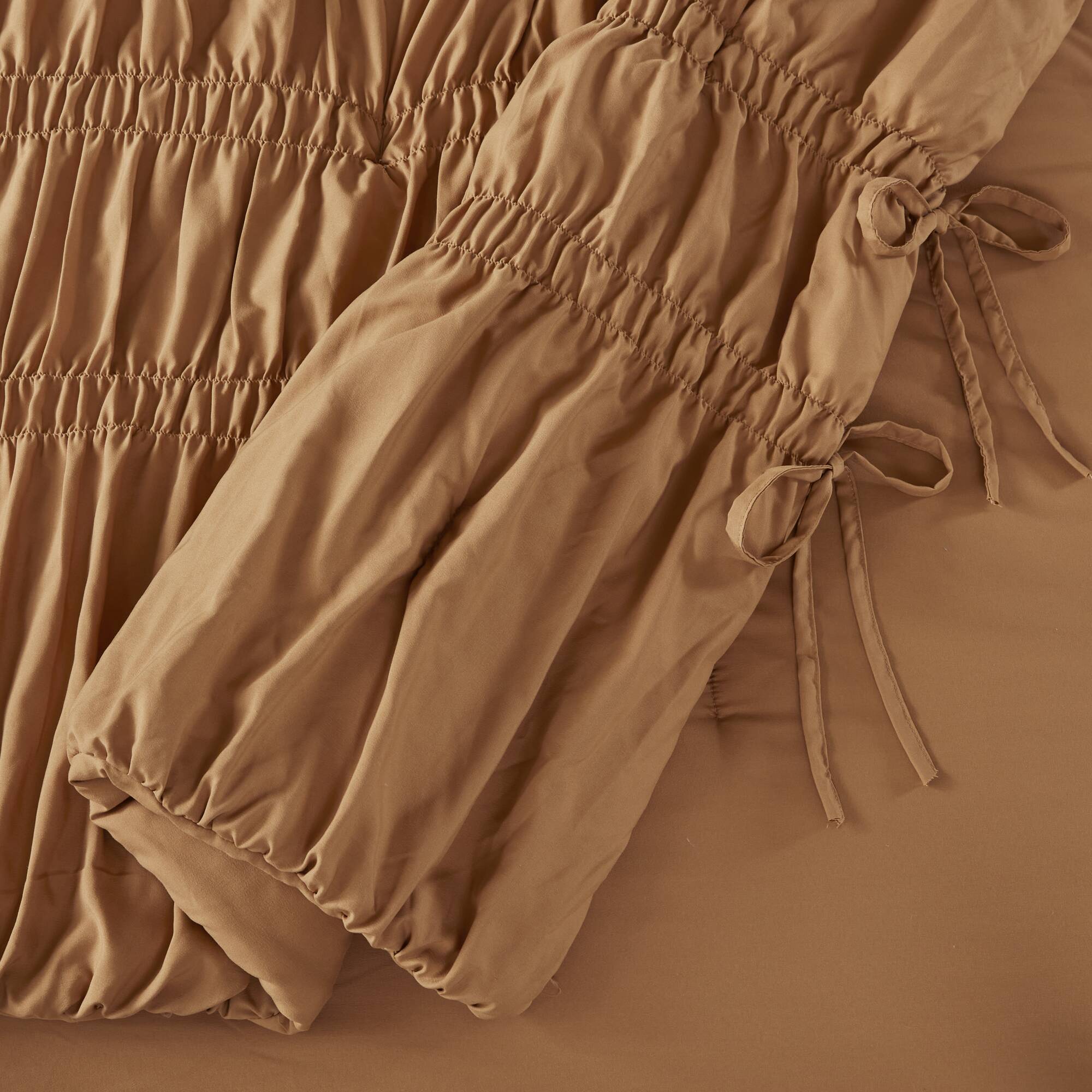 Mia - 2 Piece Twin/Twin Long Comforter Set - Brown