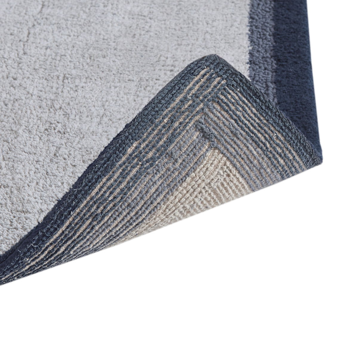 Amherst - 27" x 45"Tufted Bath Rug - Navy