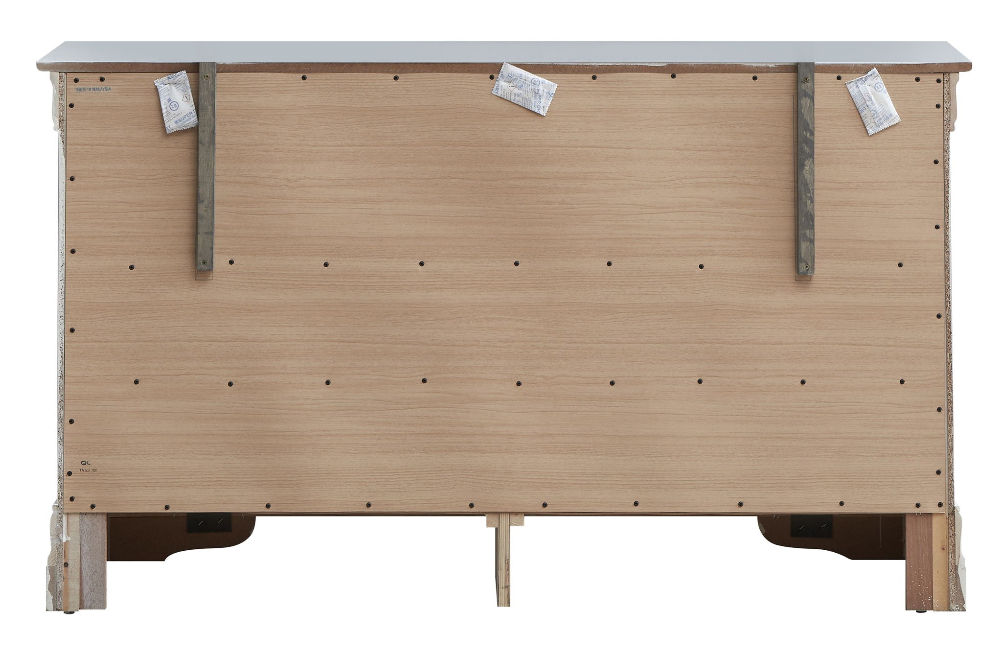 Lorana - Sophisticated Storage Solution