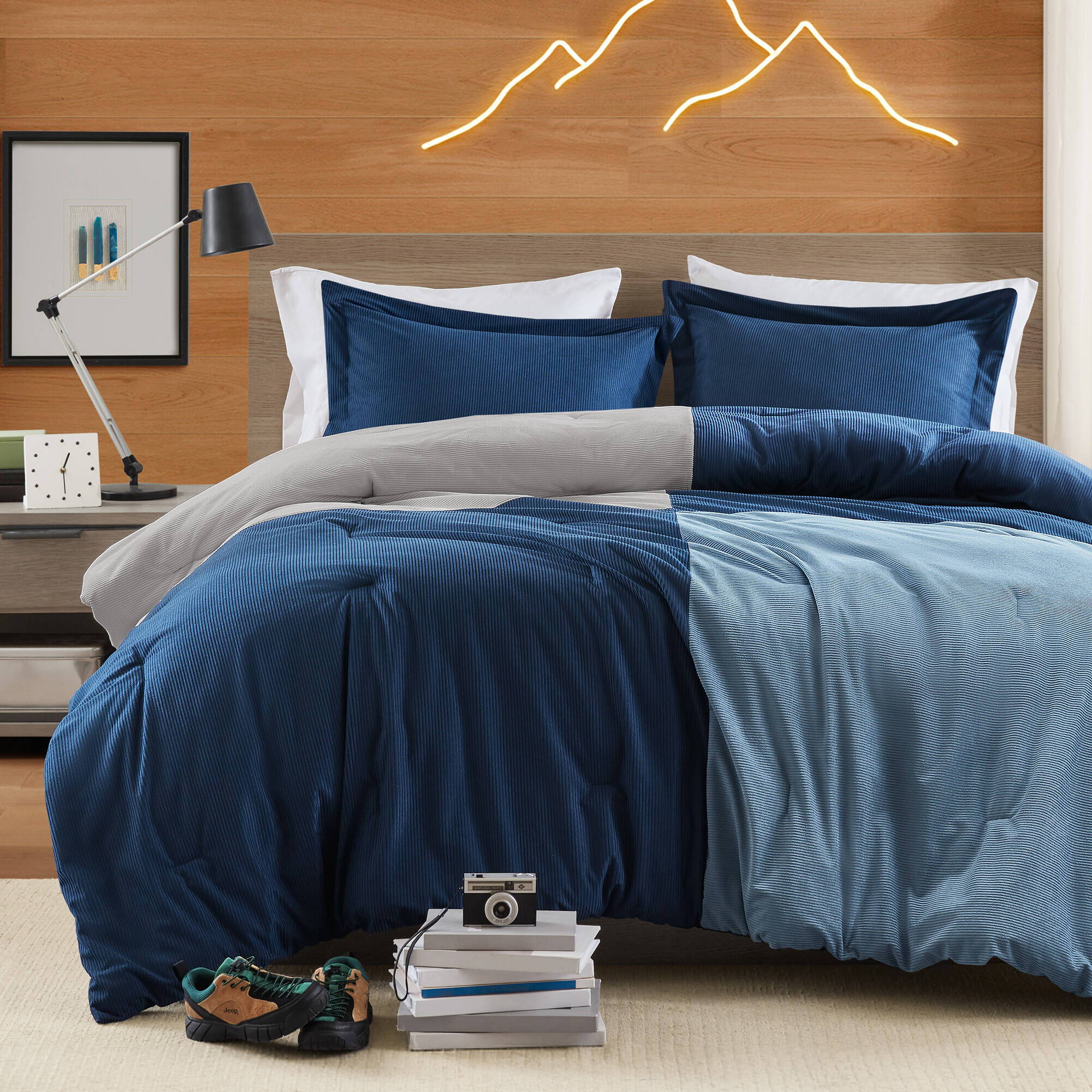Stafford - Full/Queen Comforter Set - Blue