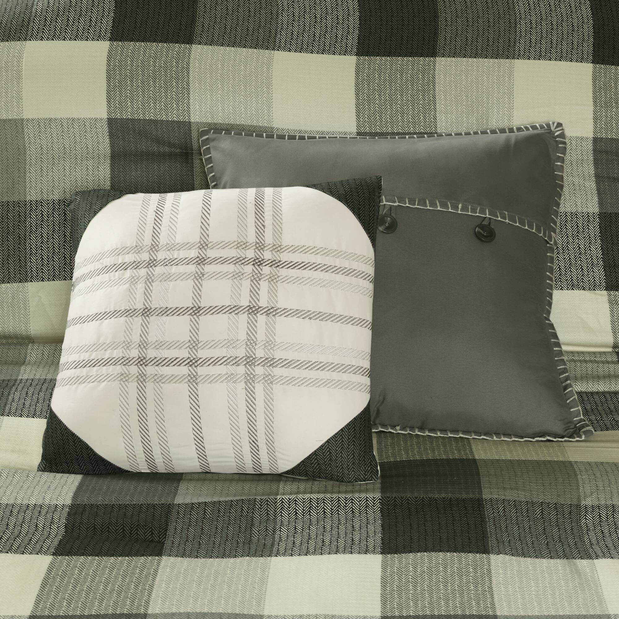 Ridge - California King 7 Piece Herringbone Comforter Set - Gray