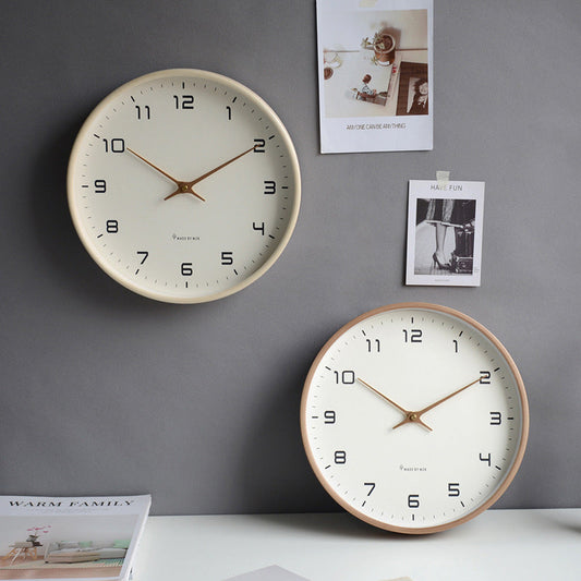 Nordic Solid Wood Simple Wall Clock Living Room Home Clock Decoration Silent Clock Fashionable Japanese Modern Light Luxury