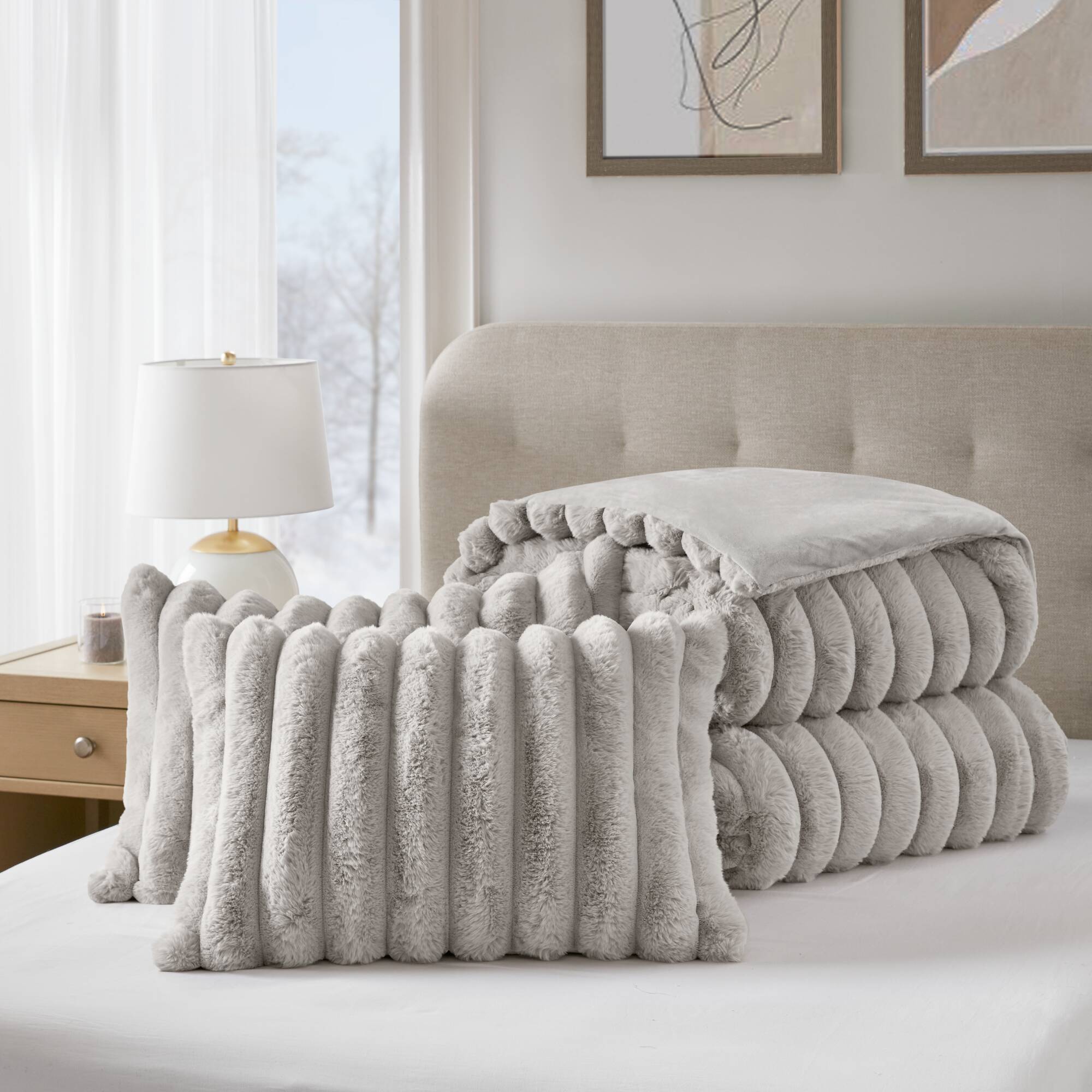Jasmine - King Ultrasoft Ribbed Comforter Set - Light Gray
