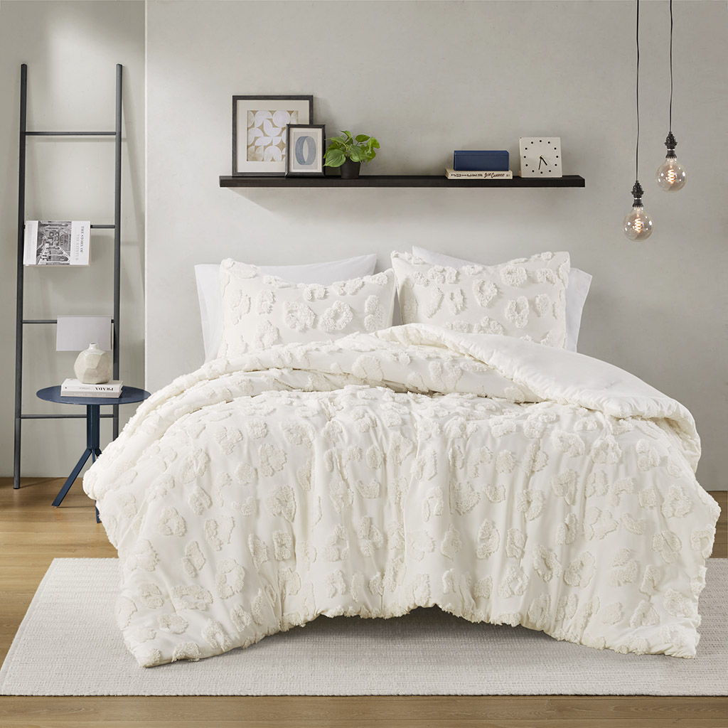 Larissa - 2 Piece Twin/Twin Long Animal Comforter Set - Off-White