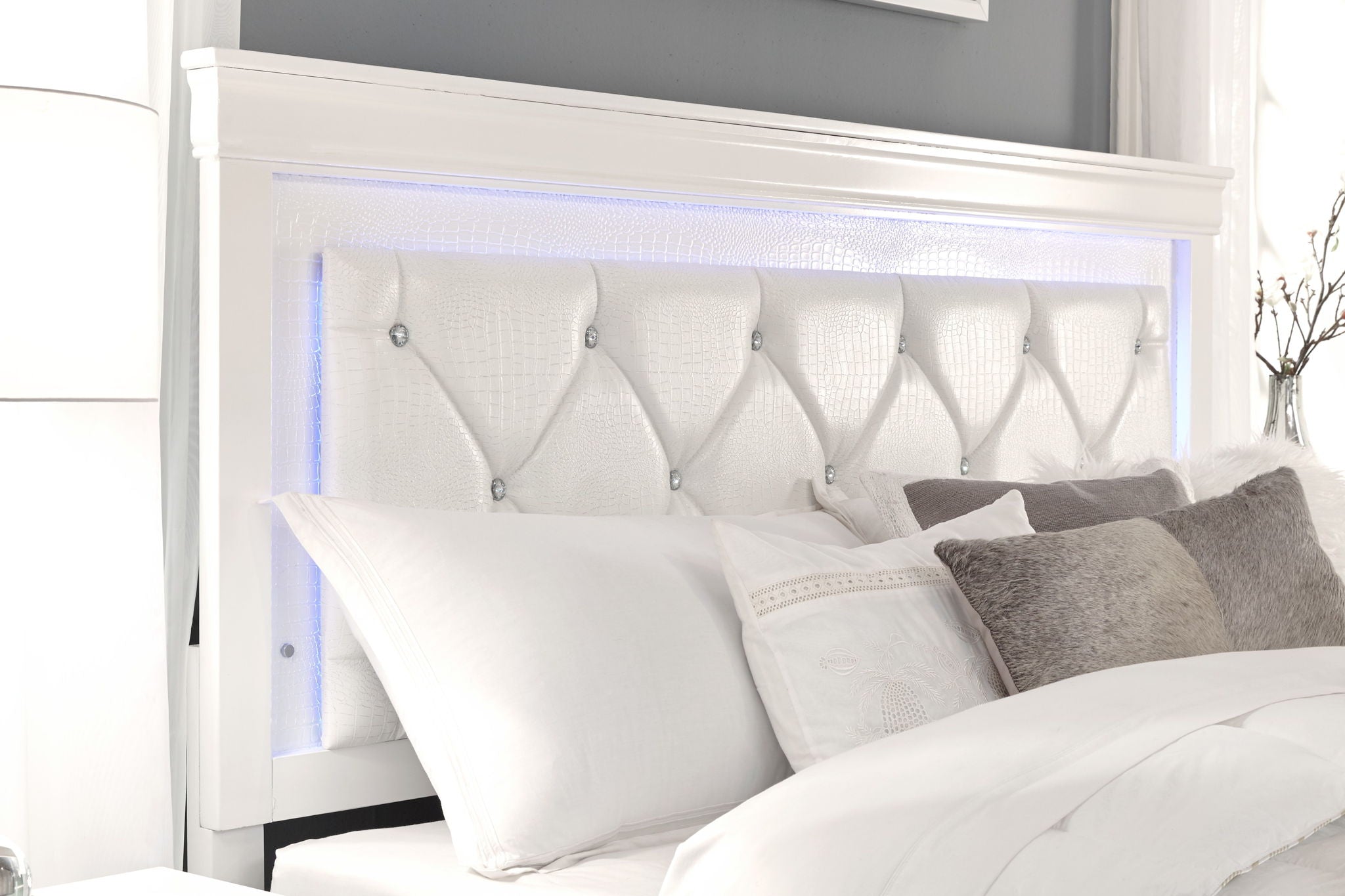 Pompei - Queen Bed Headboard With LED And Footboard - Metallic White