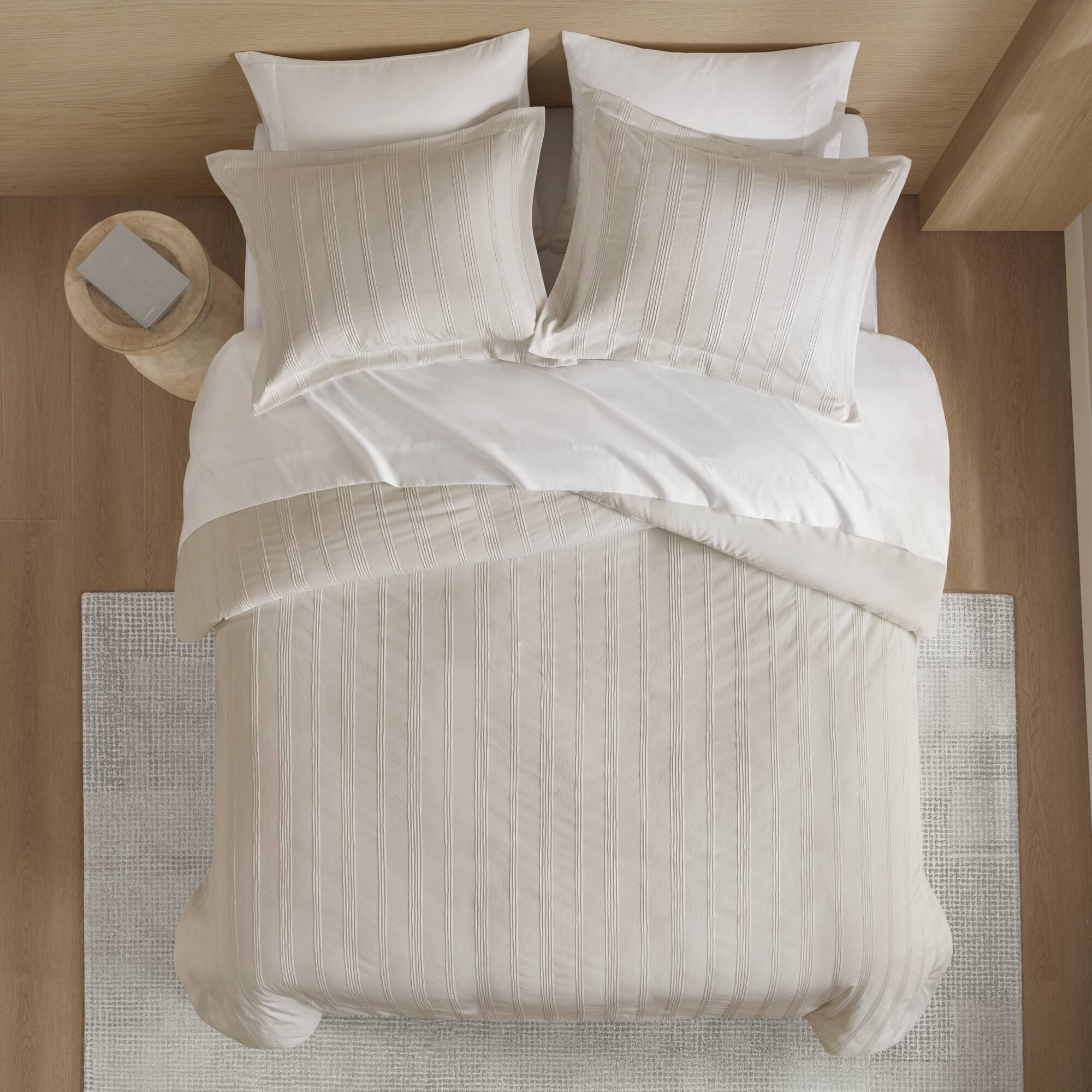 Logan - California King Striped Duvet Set - Neutral