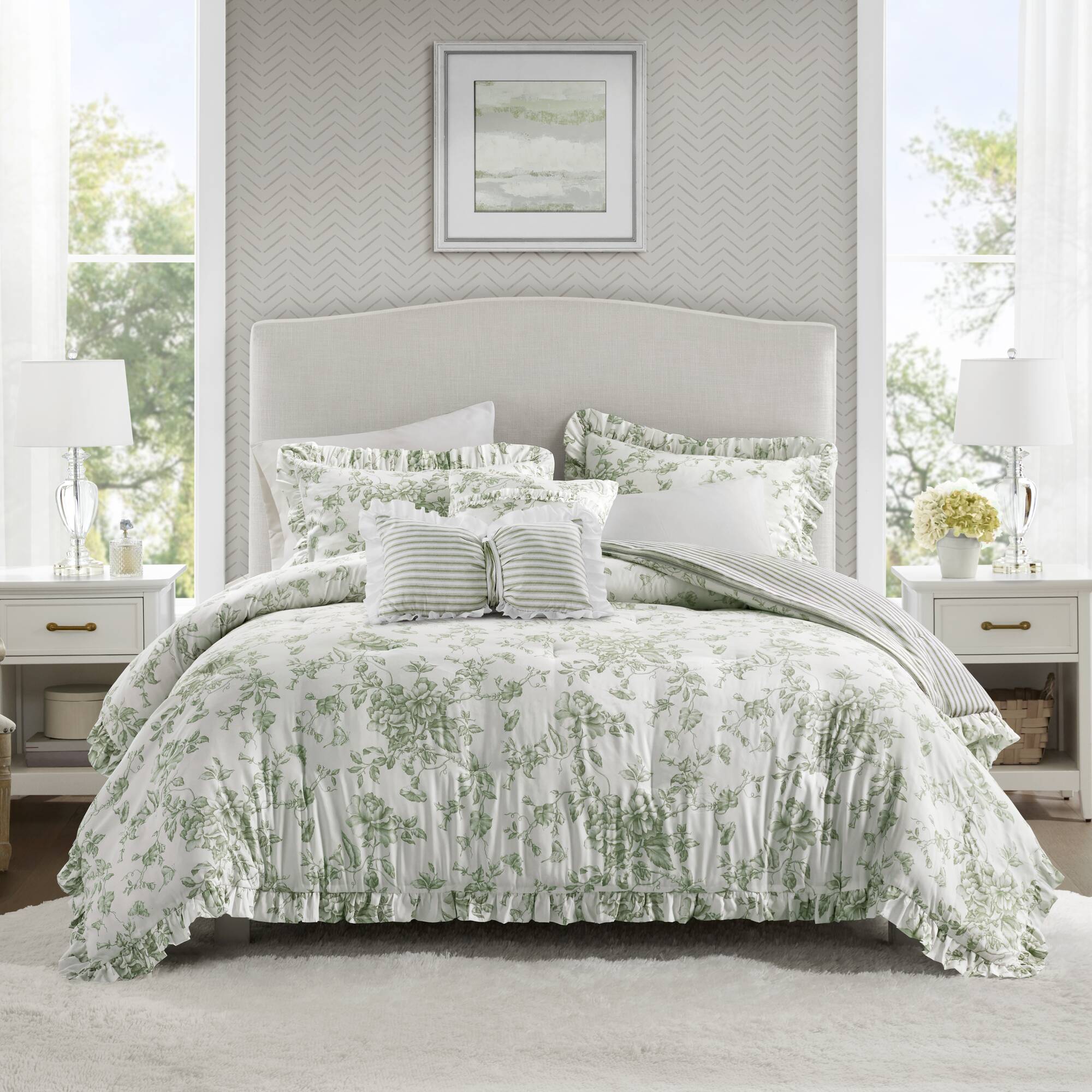 Adele - King Comforter Set With Decorative Pillows - Green