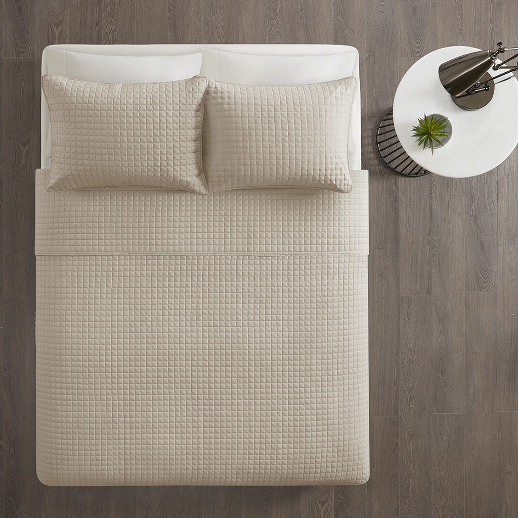 Otto - King 3 Piece Reversible Coverlet Set - Neutral