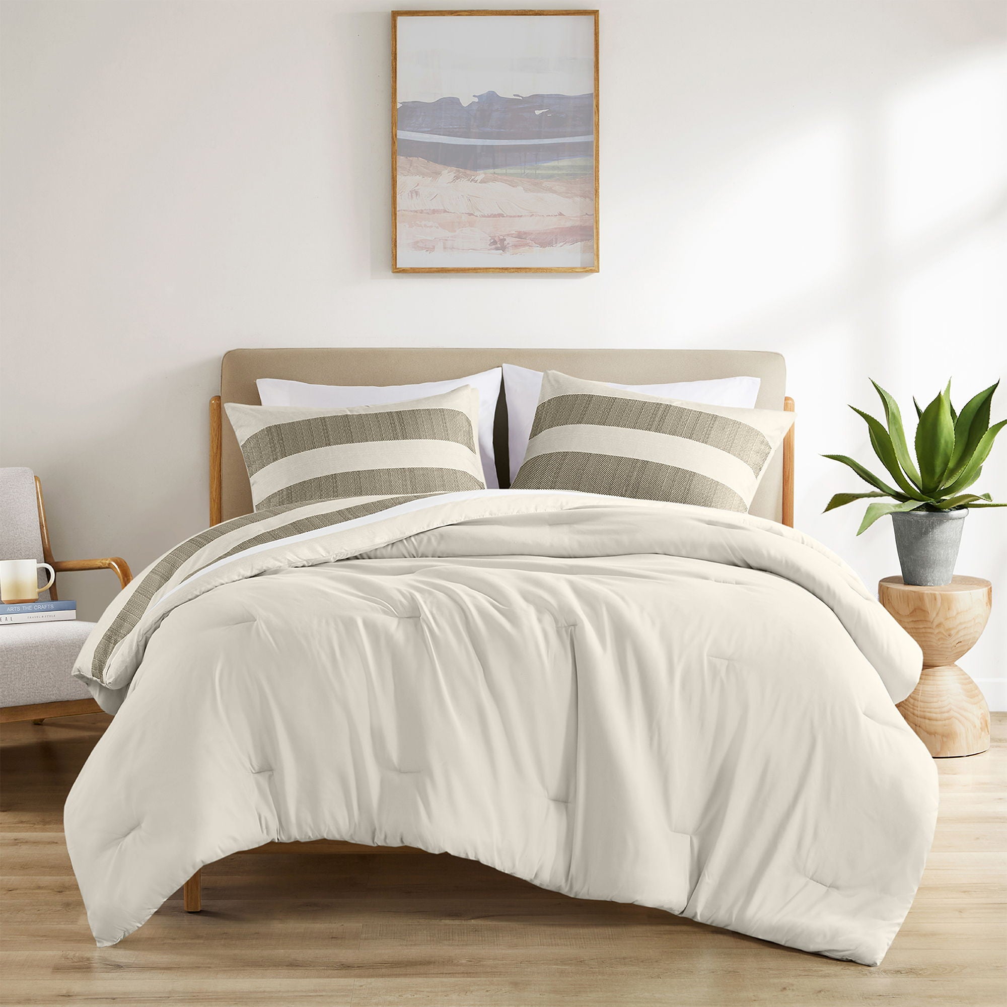 Blais - King Stripe Textured Print Comforter Set - Neutral