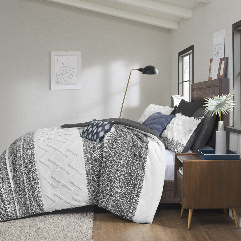 Mila - King 3 Piece Comforter Set With Tufting - Gray