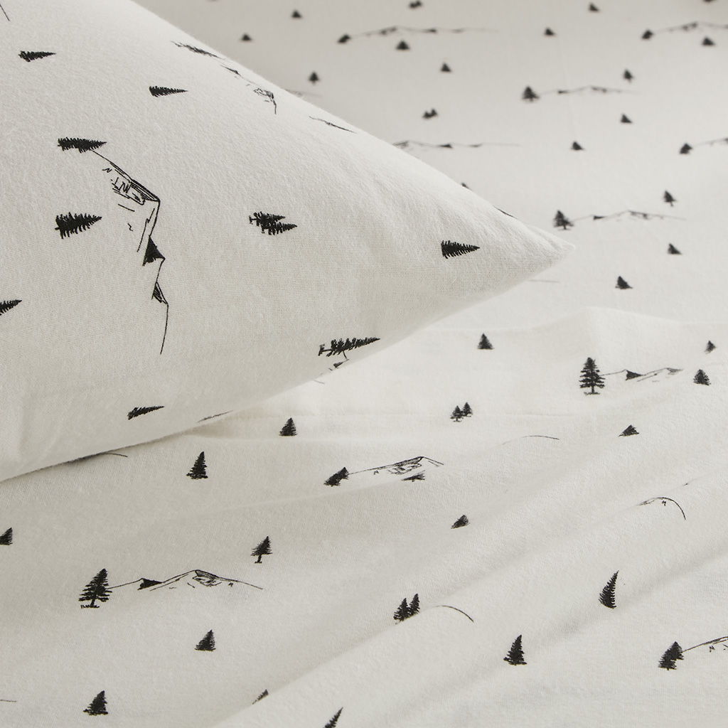 Cotton Flannel - Sheet Set - Black Pine Trees