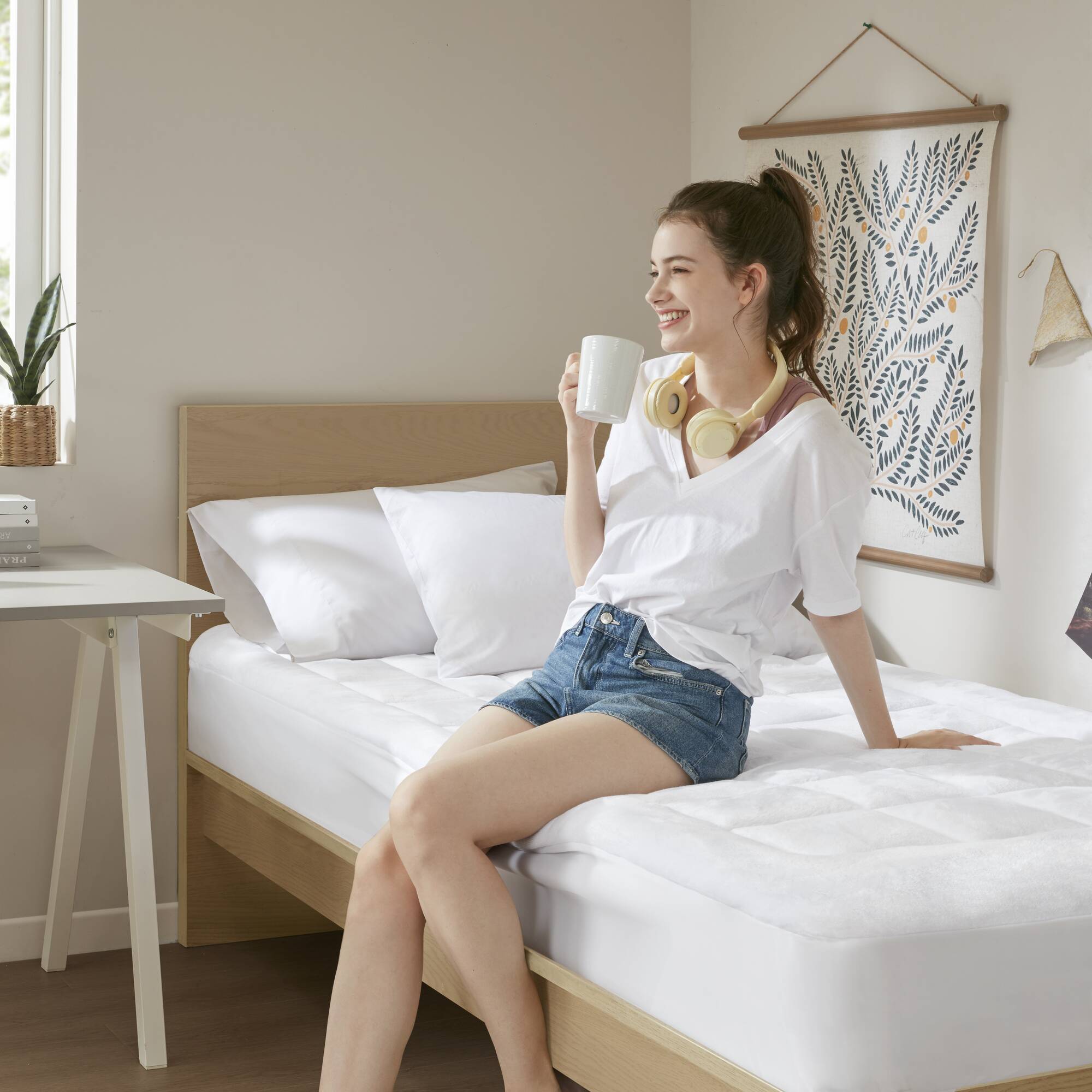 Cloud Soft - Twin Overfilled Hypoallergenic Down Alternative Waterproof Mattress Pad - White