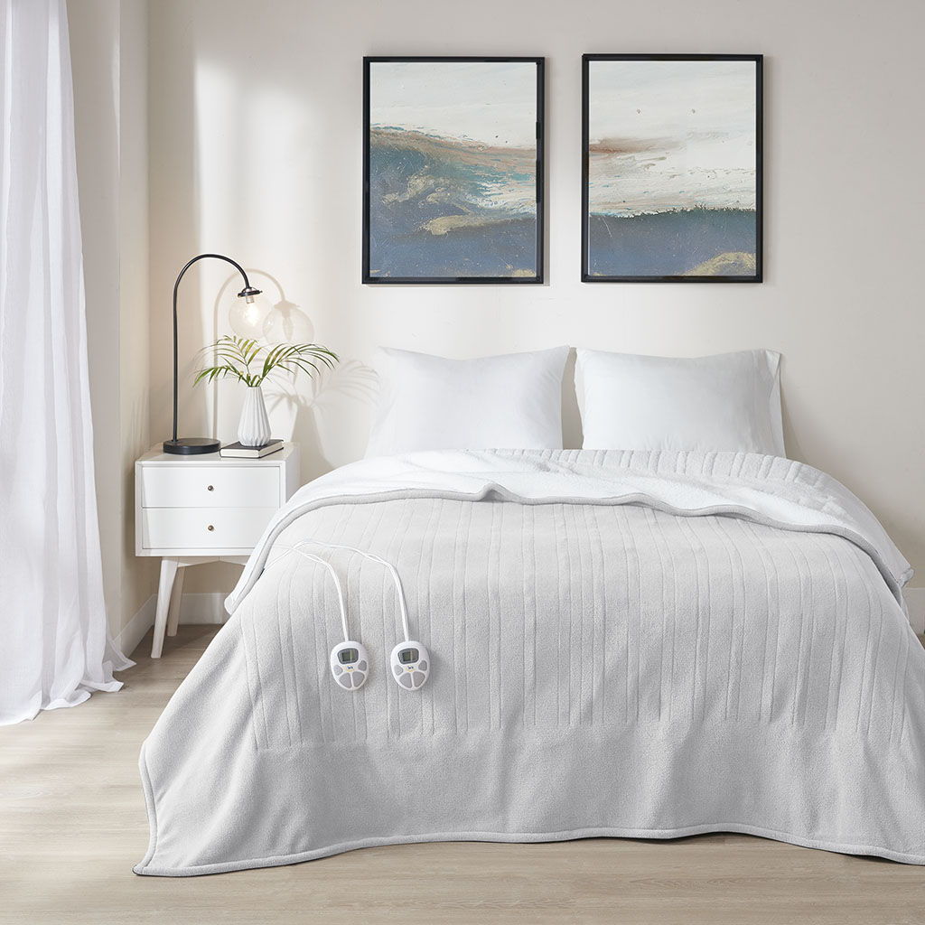 Fleece to Sherpa - Full Heated Blanket - Light Gray
