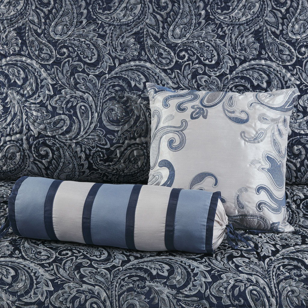 Aubrey - 5 Piece Jacquard Bedspread Set With Throw Pillows - Blue
