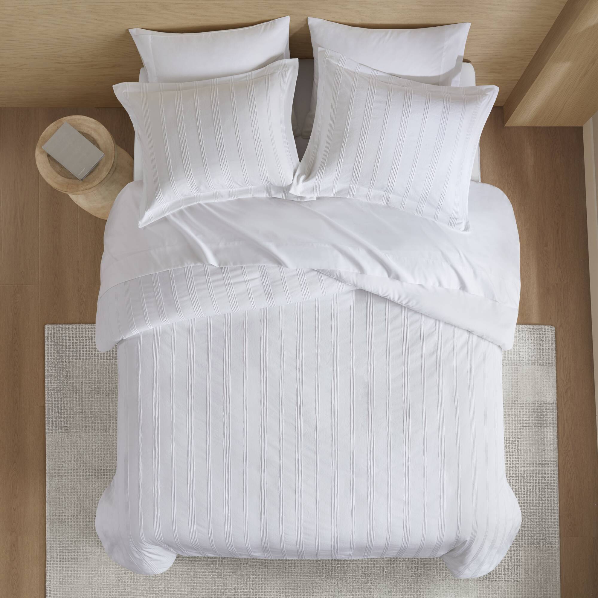 Logan - King Striped Duvet Set - White
