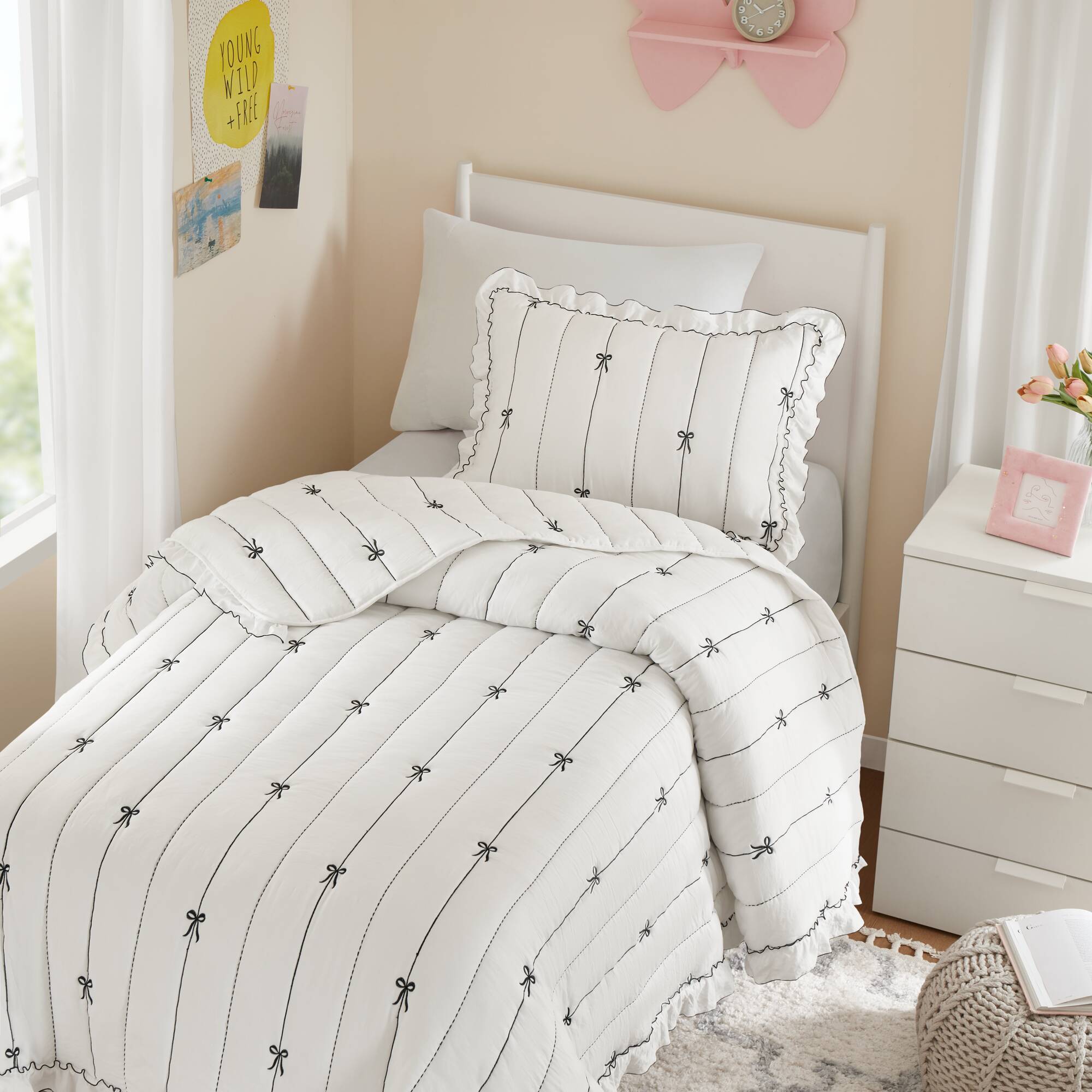 Liv - Microfiber Quilt Set - White / Black