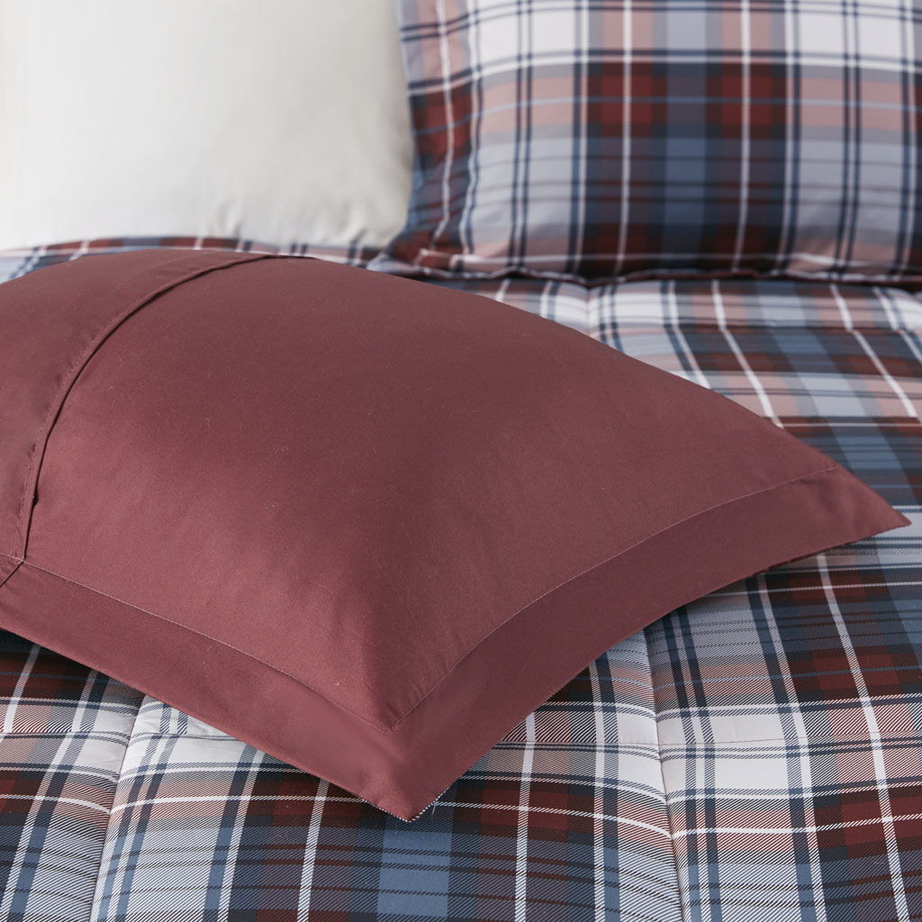 Parkston - Twin 3M Scotchgard Down Alternative All Season Comforter Set - Red