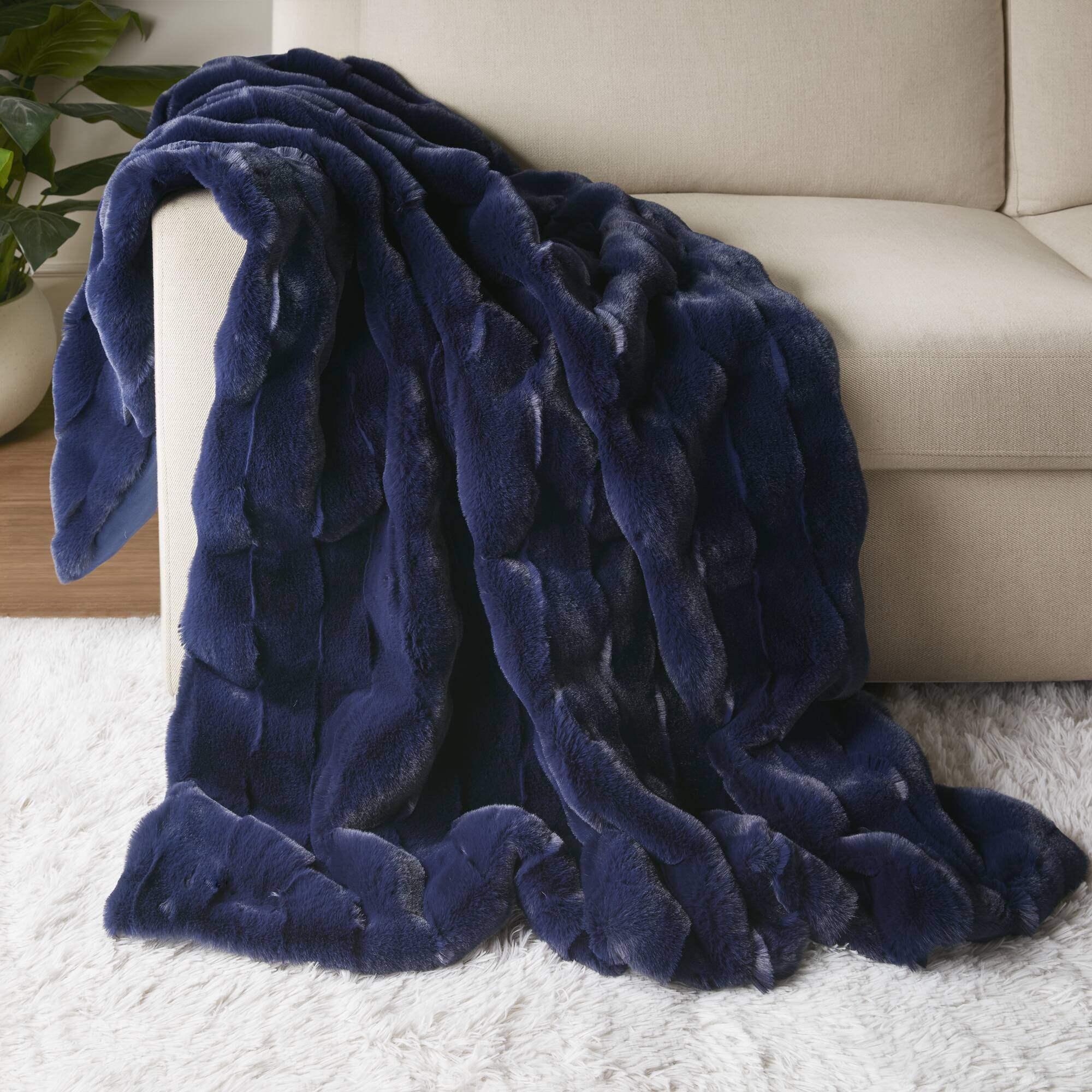 Vivienne - Throw - Navy