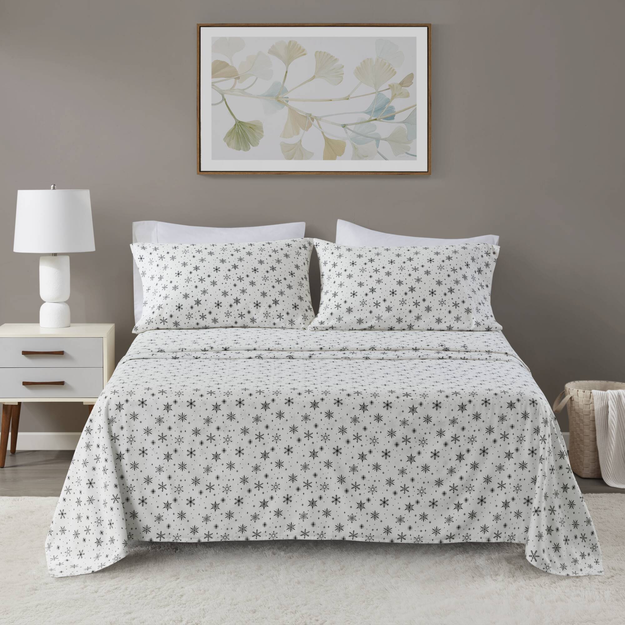 Cozy Cotton Flannel - King Printed Sheet Set - Black Snowflakes
