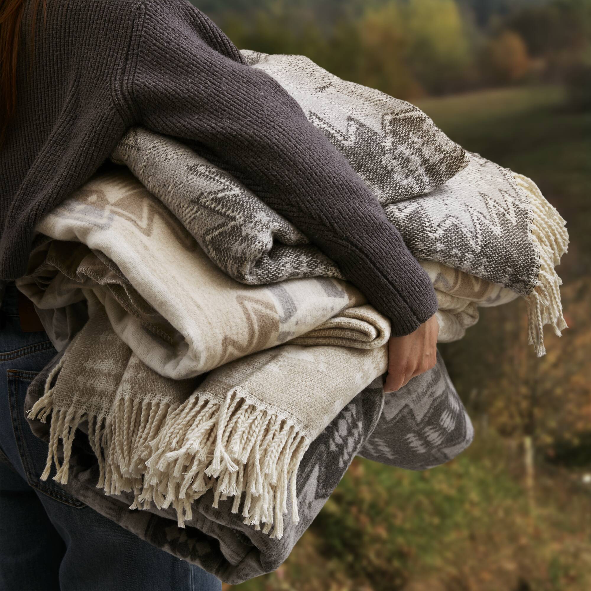 Alberta - Cotton Blend Blanket - Gray Aztec
