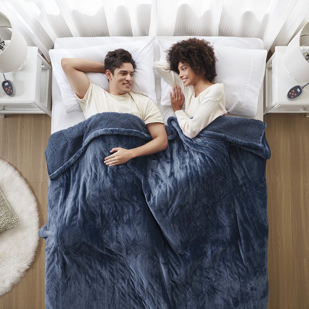 Heated Microlight to Berber - Blanket - Queen - Indigo