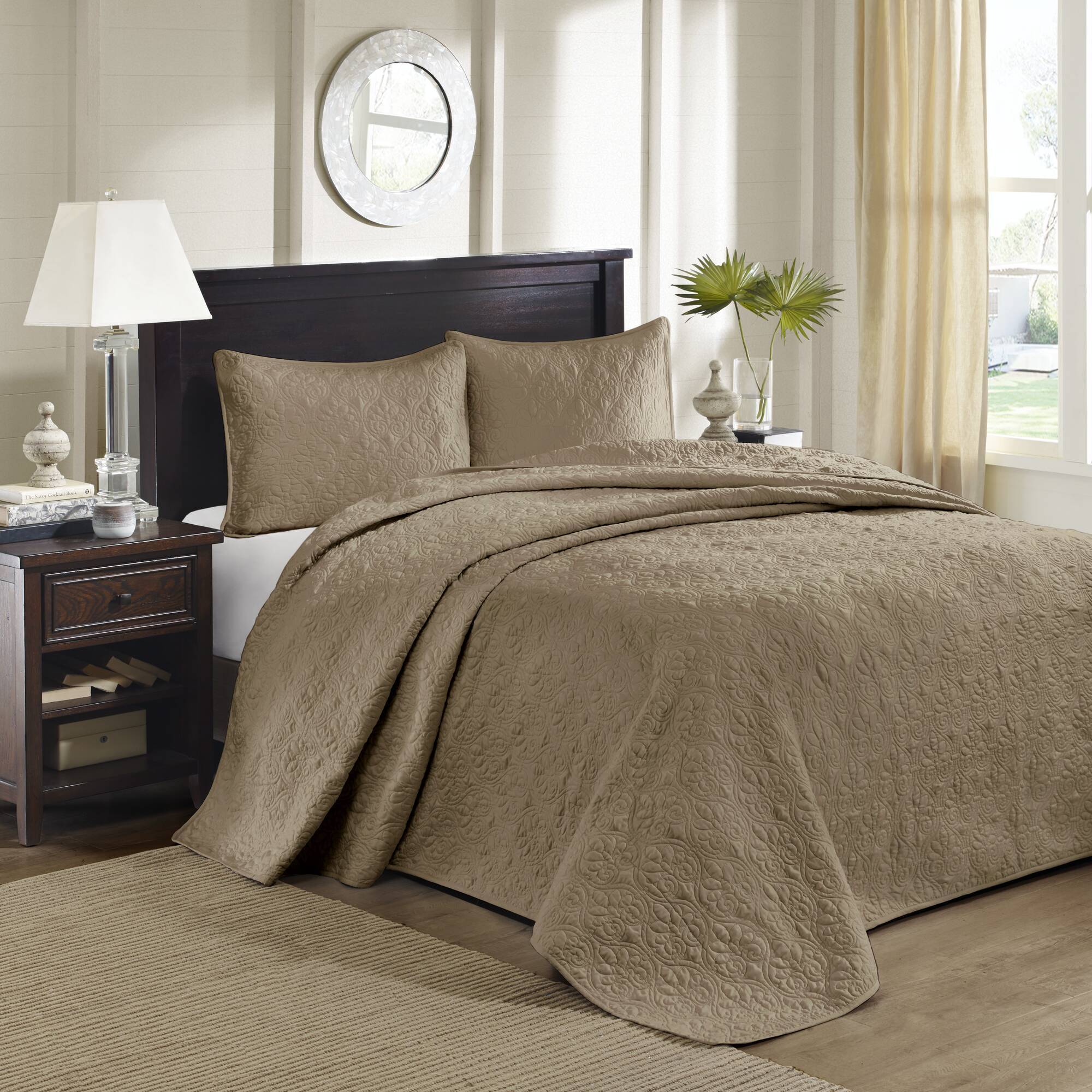 Quebec - Queen Reversible Bedspread Set - Khaki