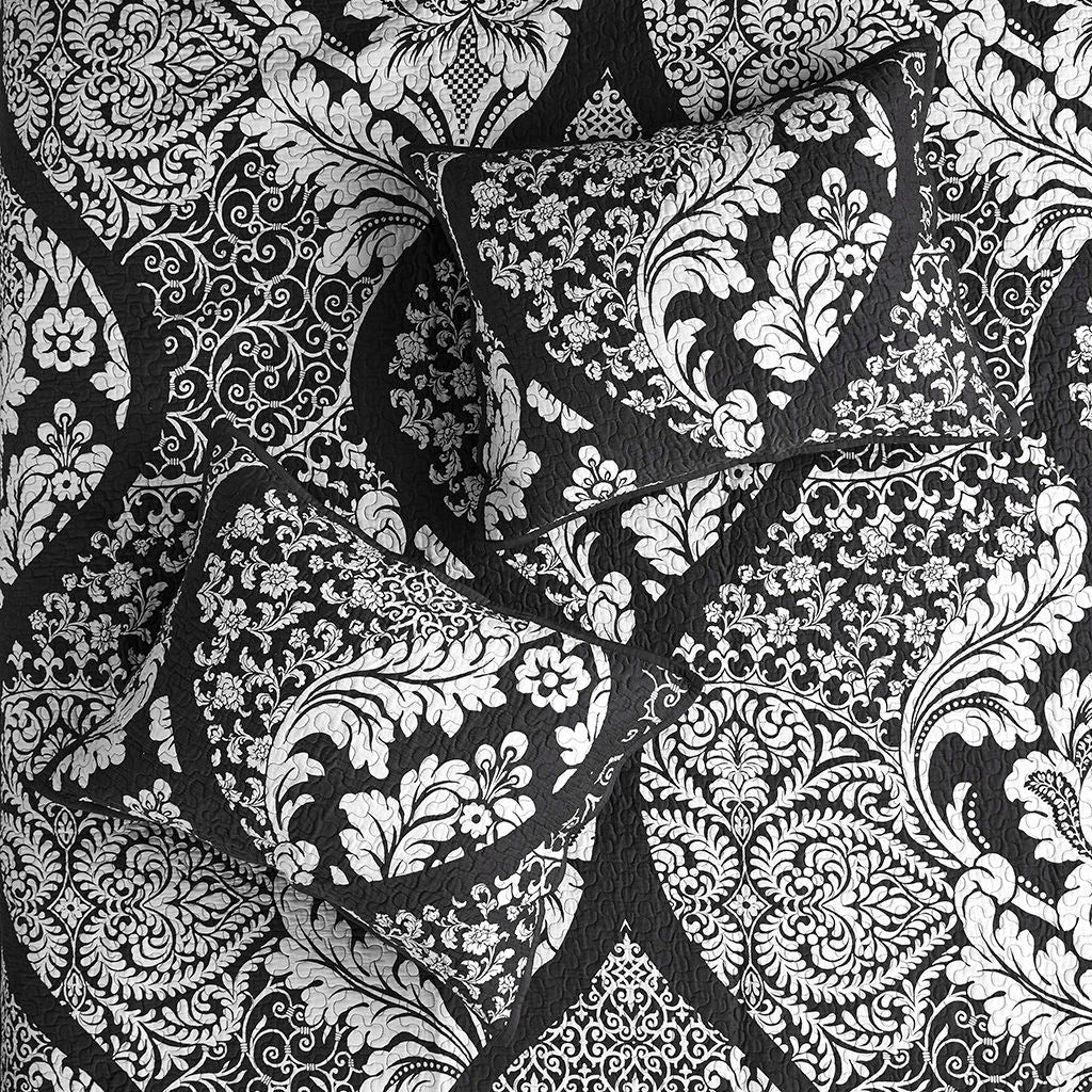 Vienna - 6 Piece Printed Cotton Quilt Set With Throw Pillows - Black