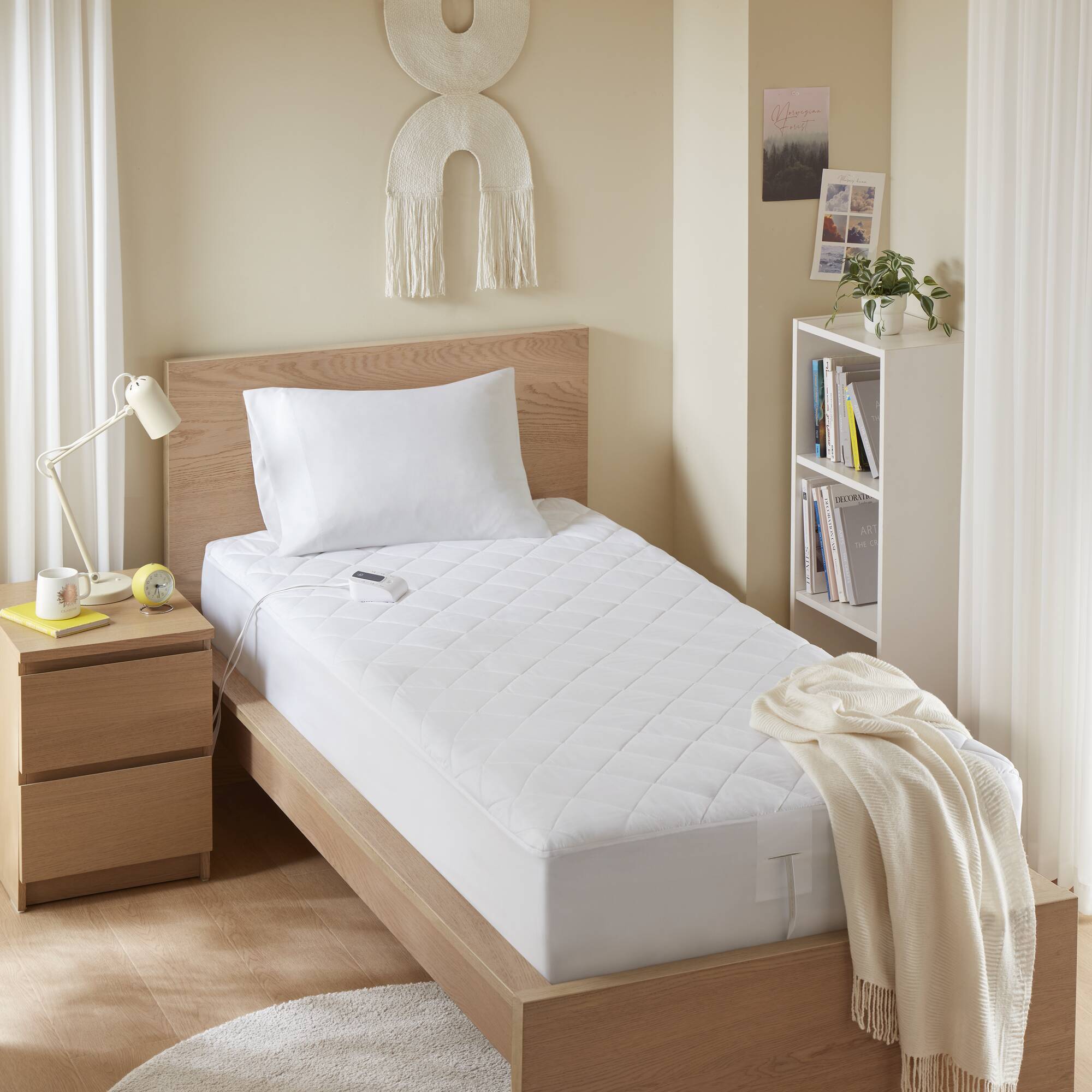 Microfiber Zoned - Twin Heated Mattress Pad - White