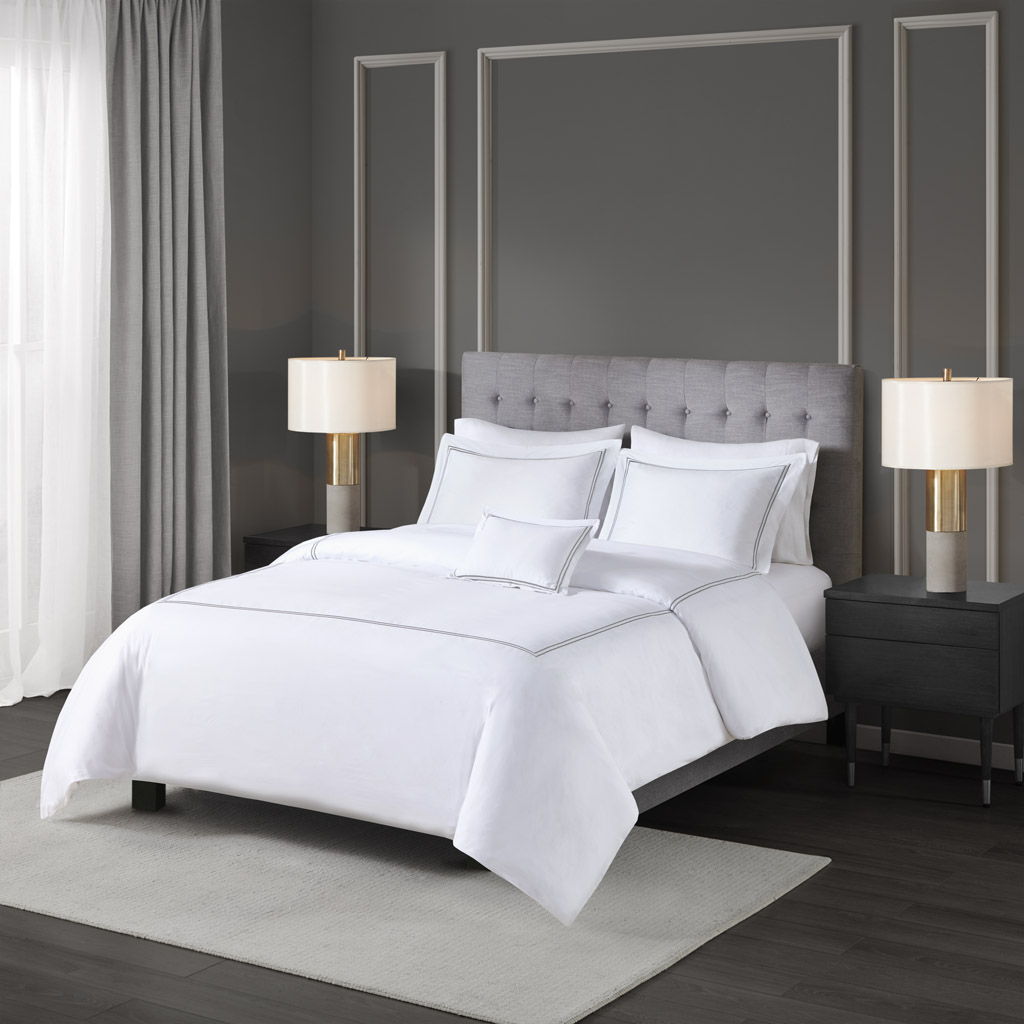 500 Thread Count Luxury - King Sateen Embroidered Comforter Set - White / Gray