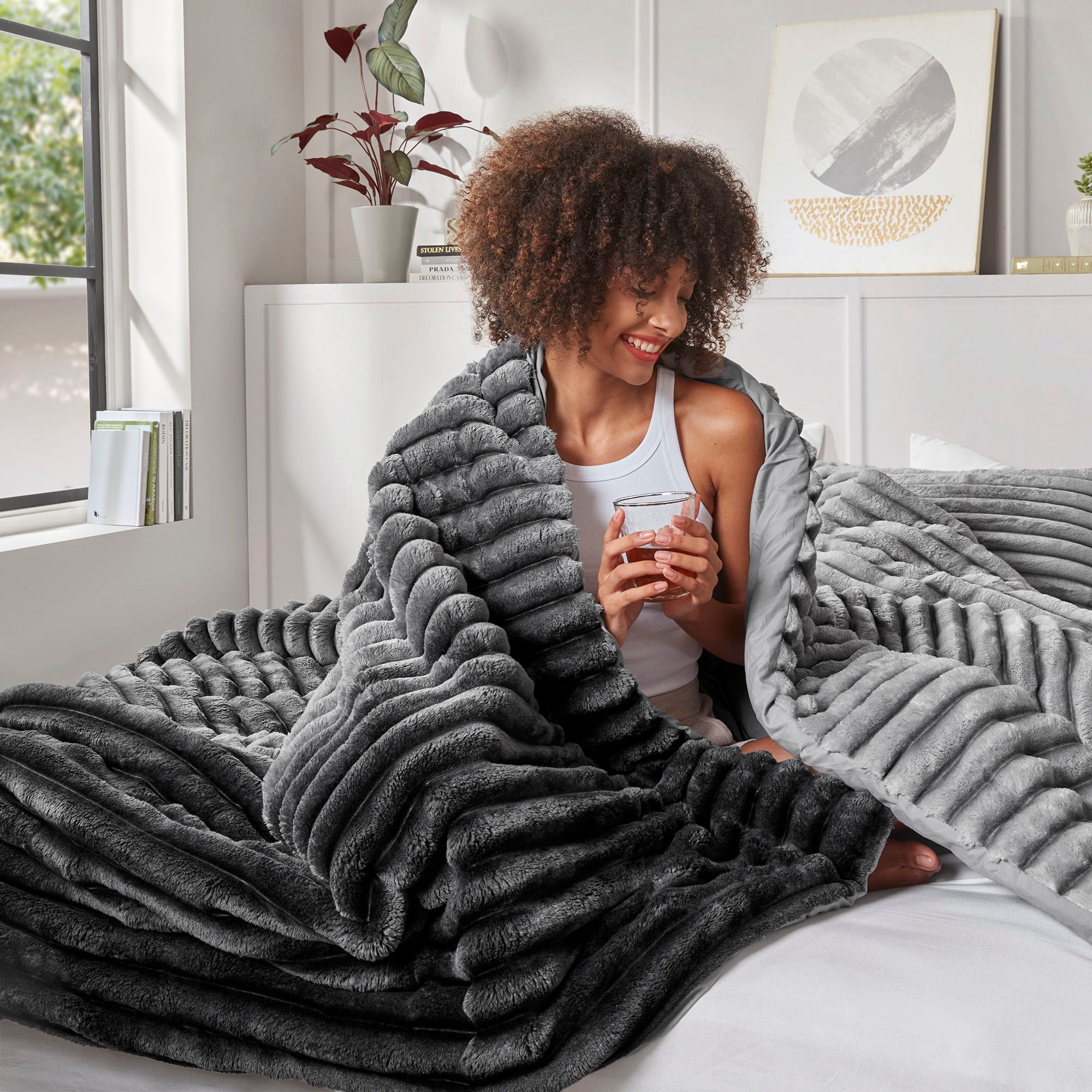 Avril - King/California King Fluffy Ribbed Plush Comforter Set - Gray Ombre