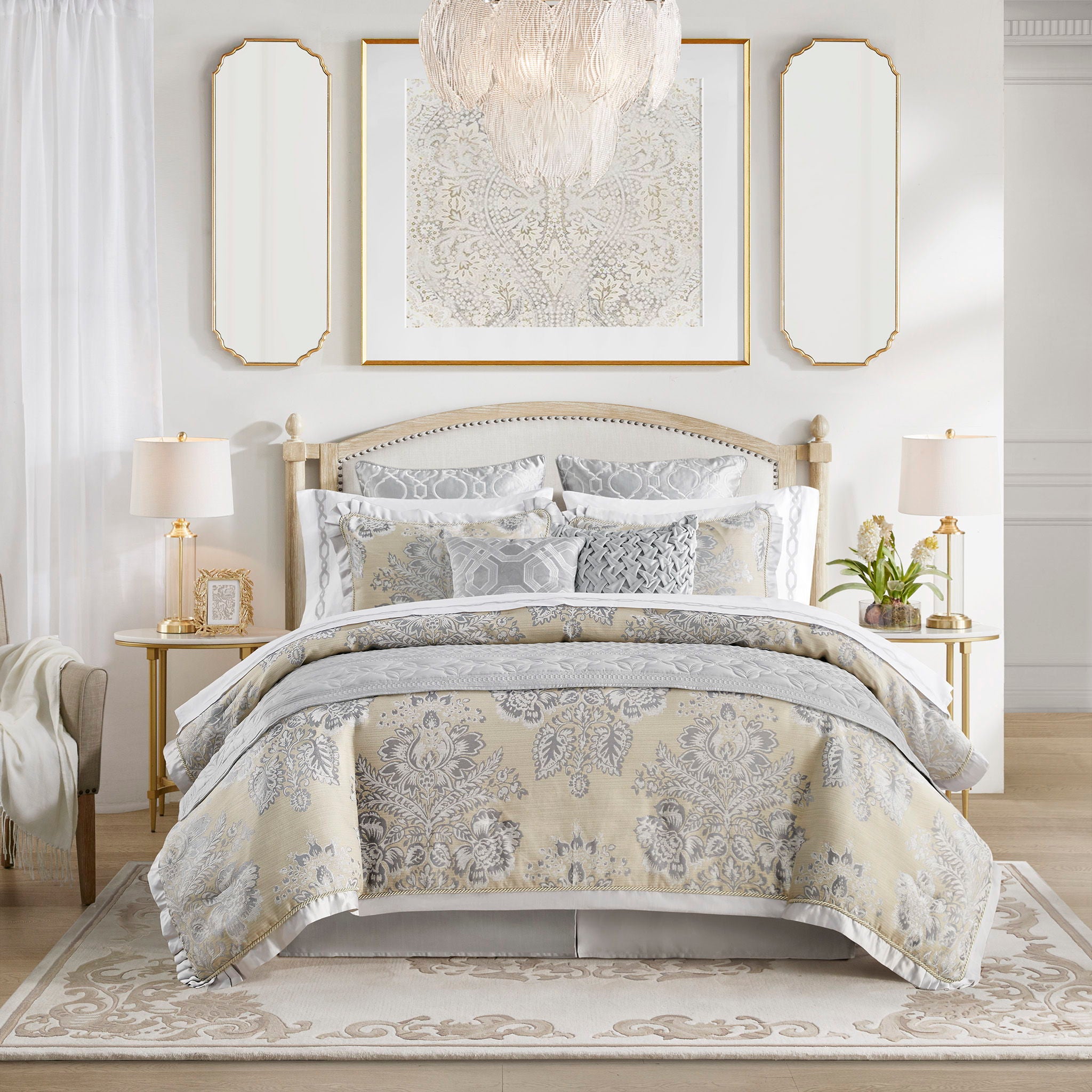 Versailles - 3 Piece Queen Gray Quilt Set - Gray