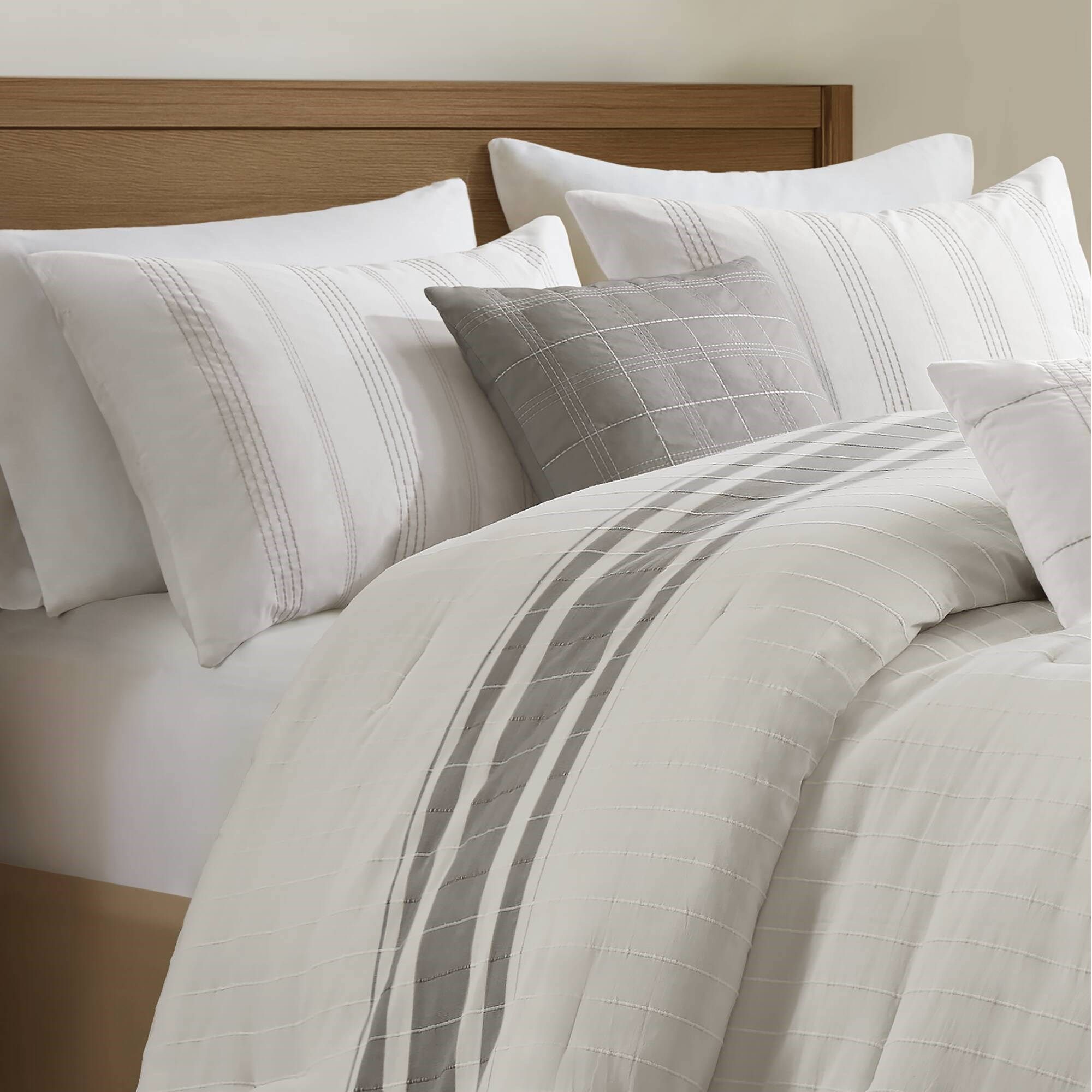 Morgan - California King 6 Piece Oversized Comforter Set - White / Gray
