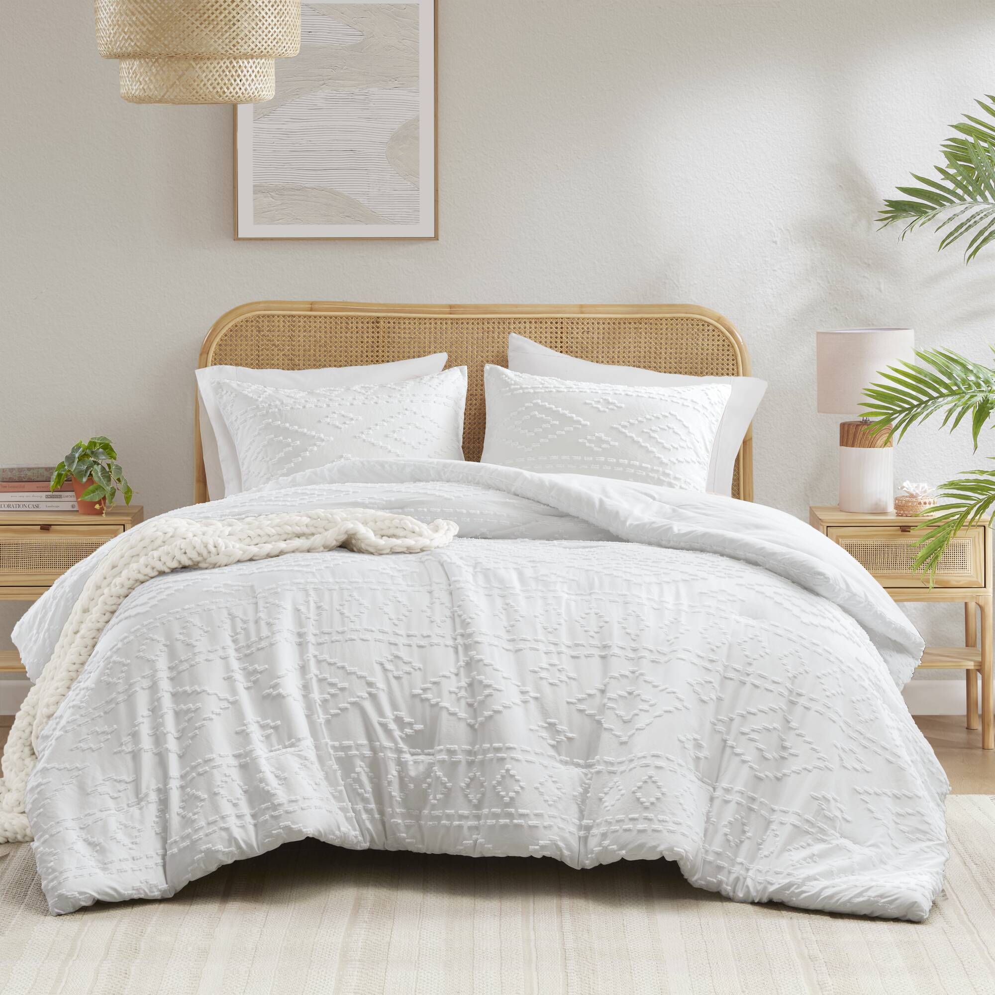 Gigi - Full/Queen Comforter Mini Set - White